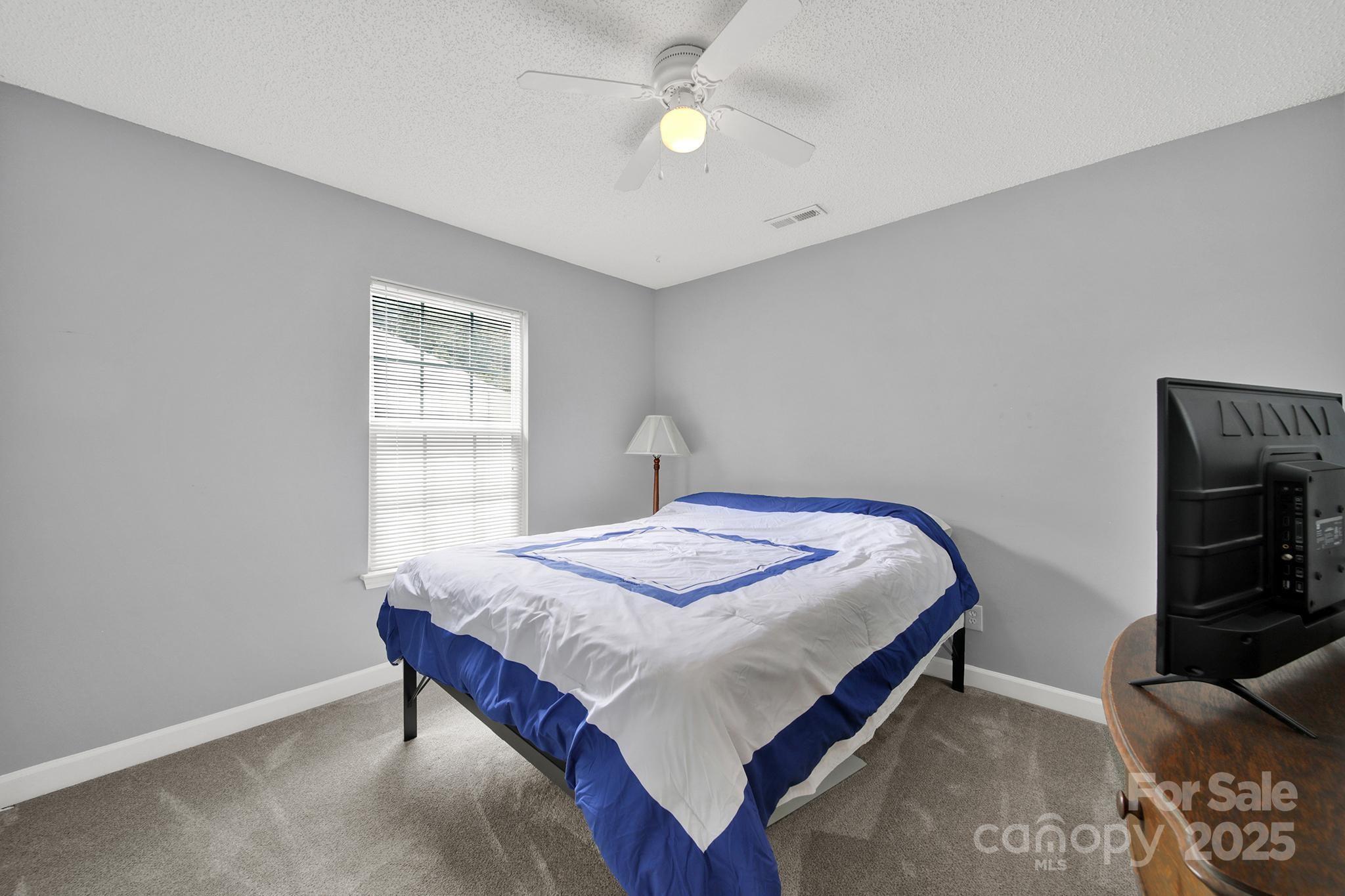 property viewer photo 20