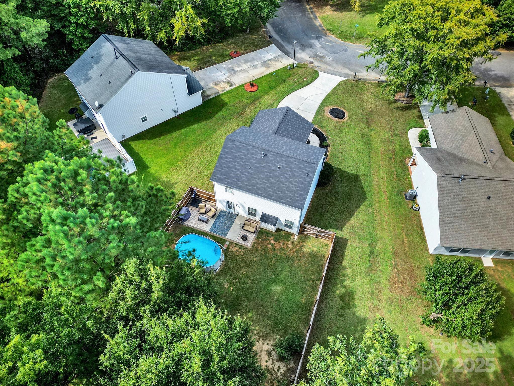 property viewer photo 35