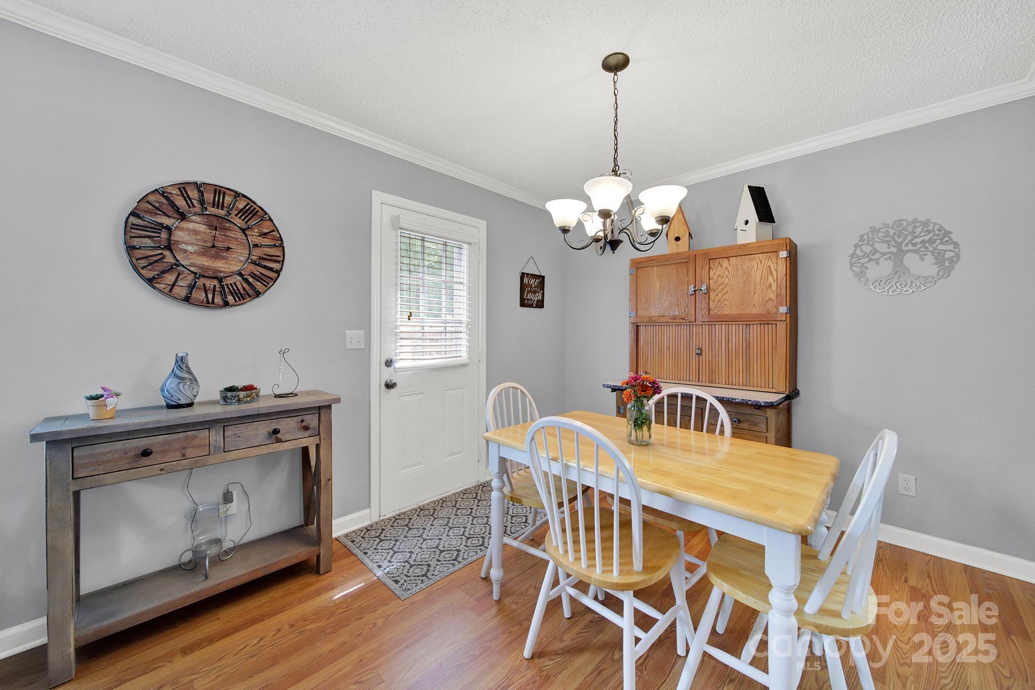 property viewer photo 6