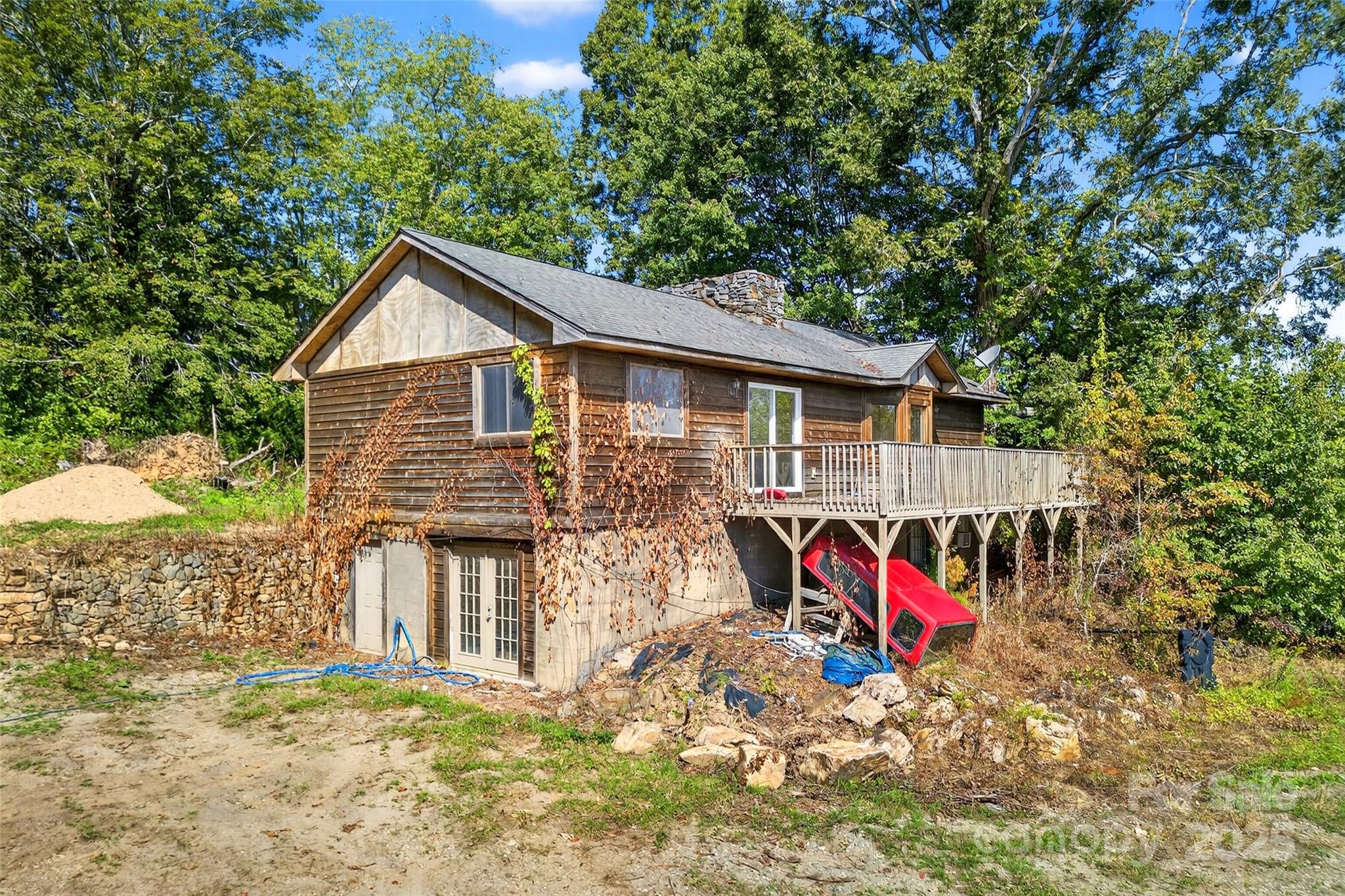 main property photo 17