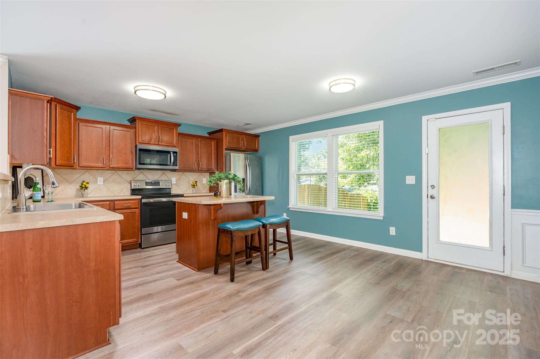property viewer photo 12