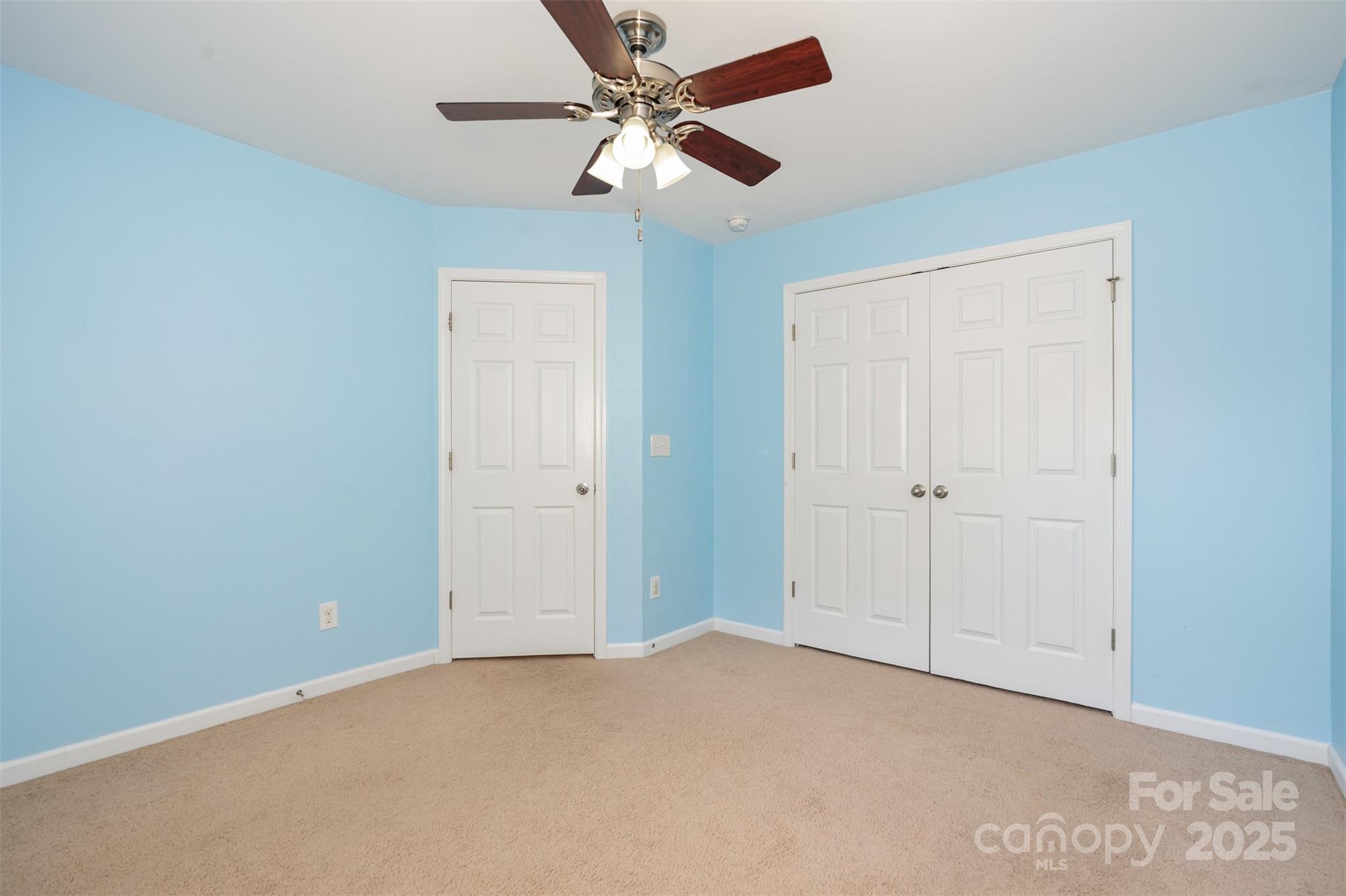 property viewer photo 22