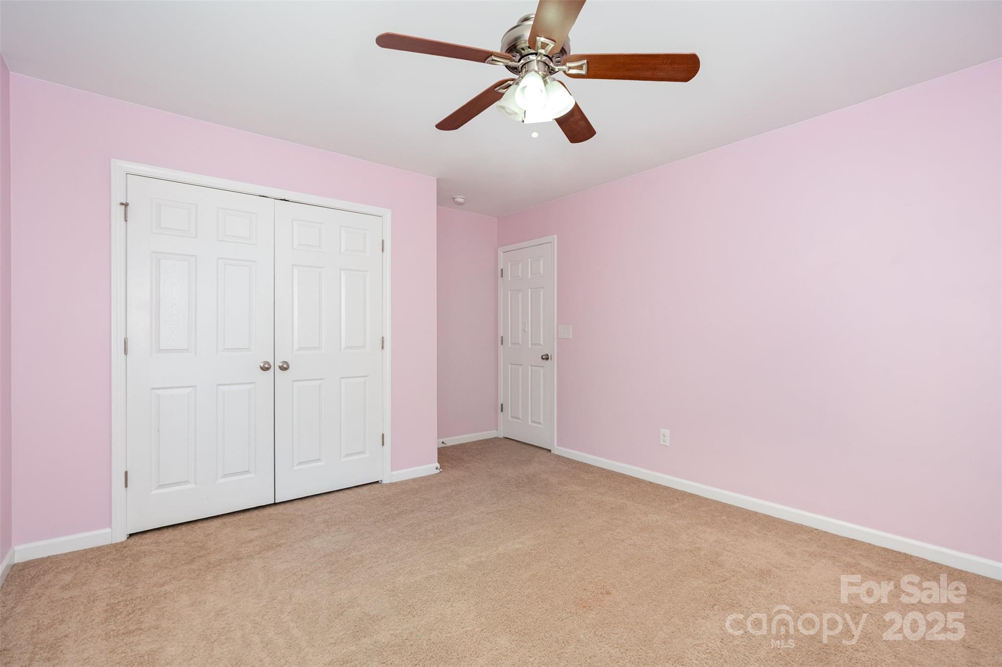 property viewer photo 24