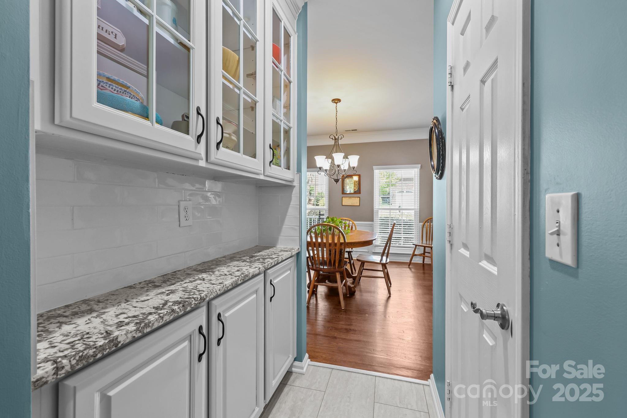 property viewer photo 12