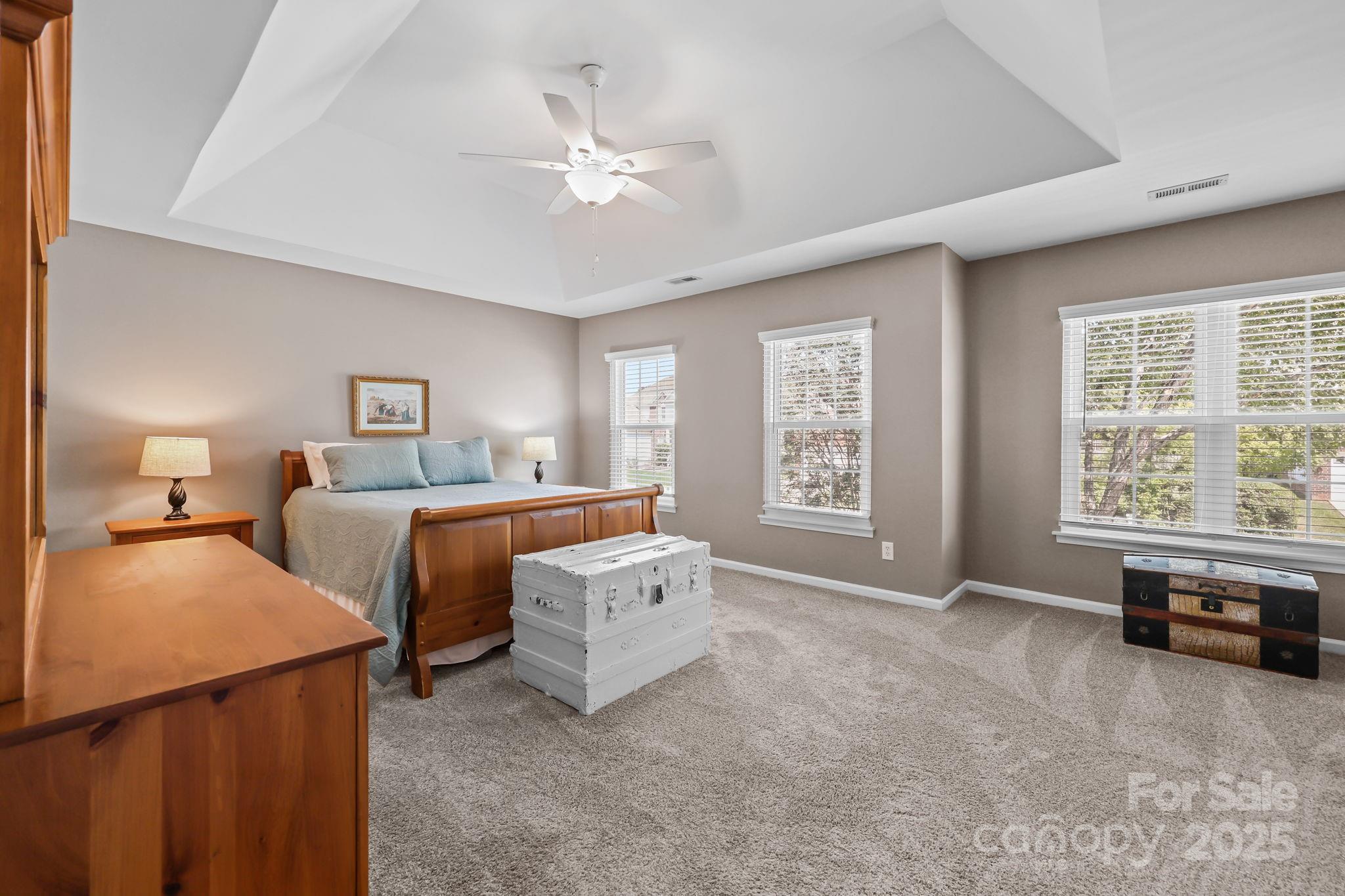 property viewer photo 14