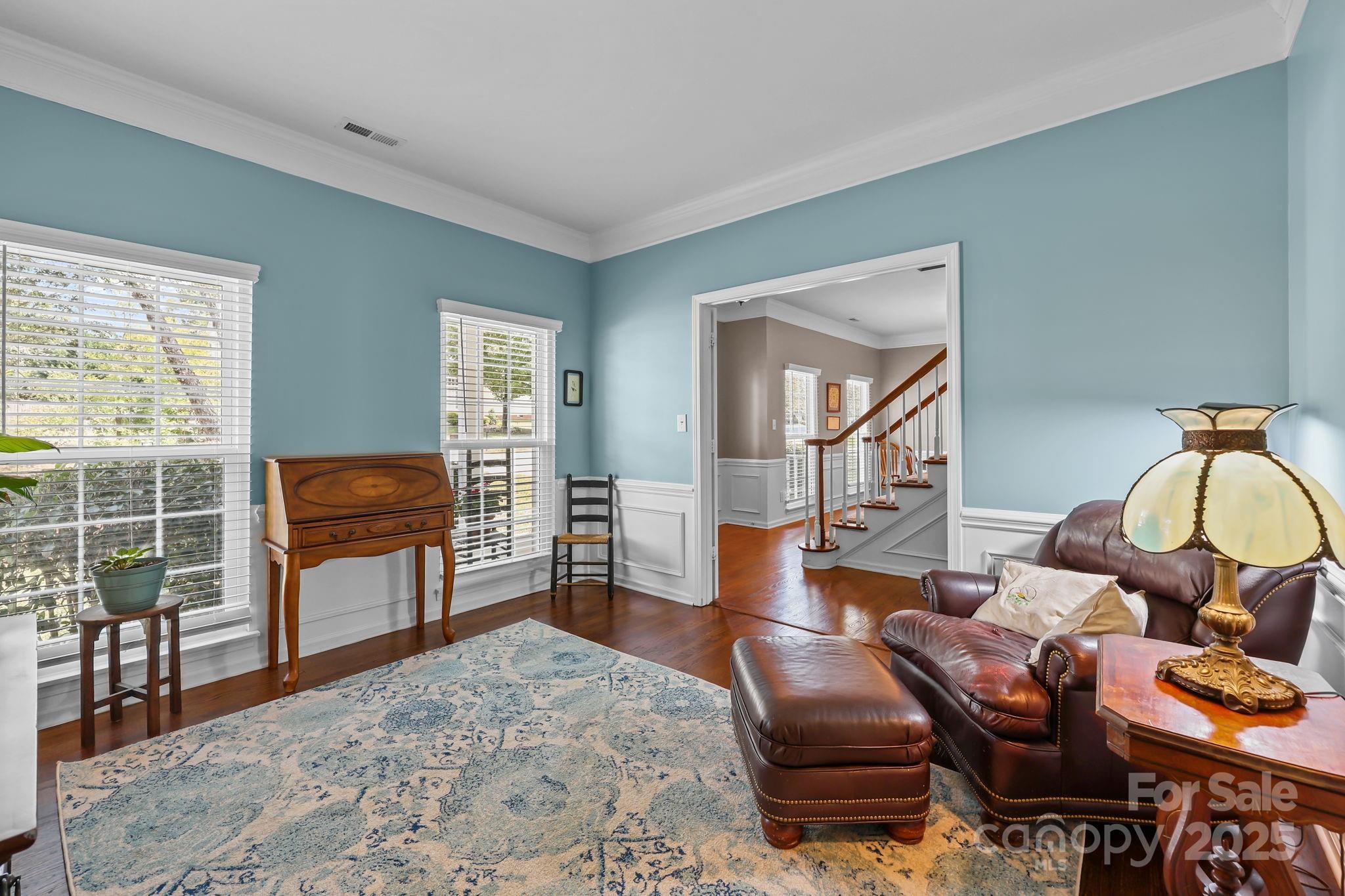 property viewer photo 6