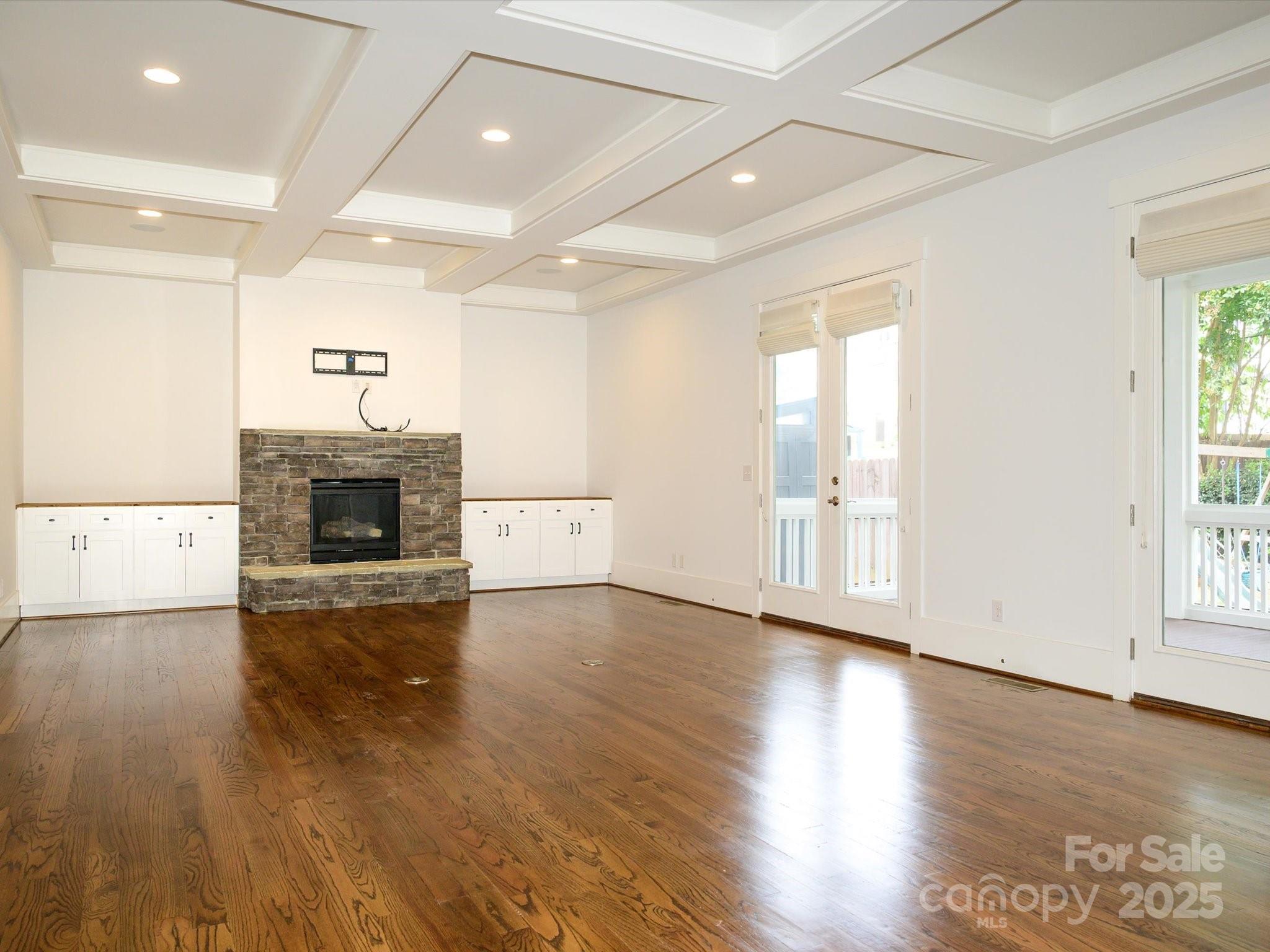 property viewer photo 10