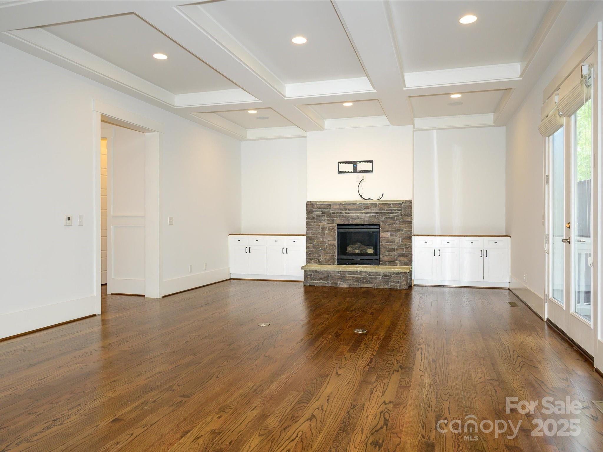 property viewer photo 11