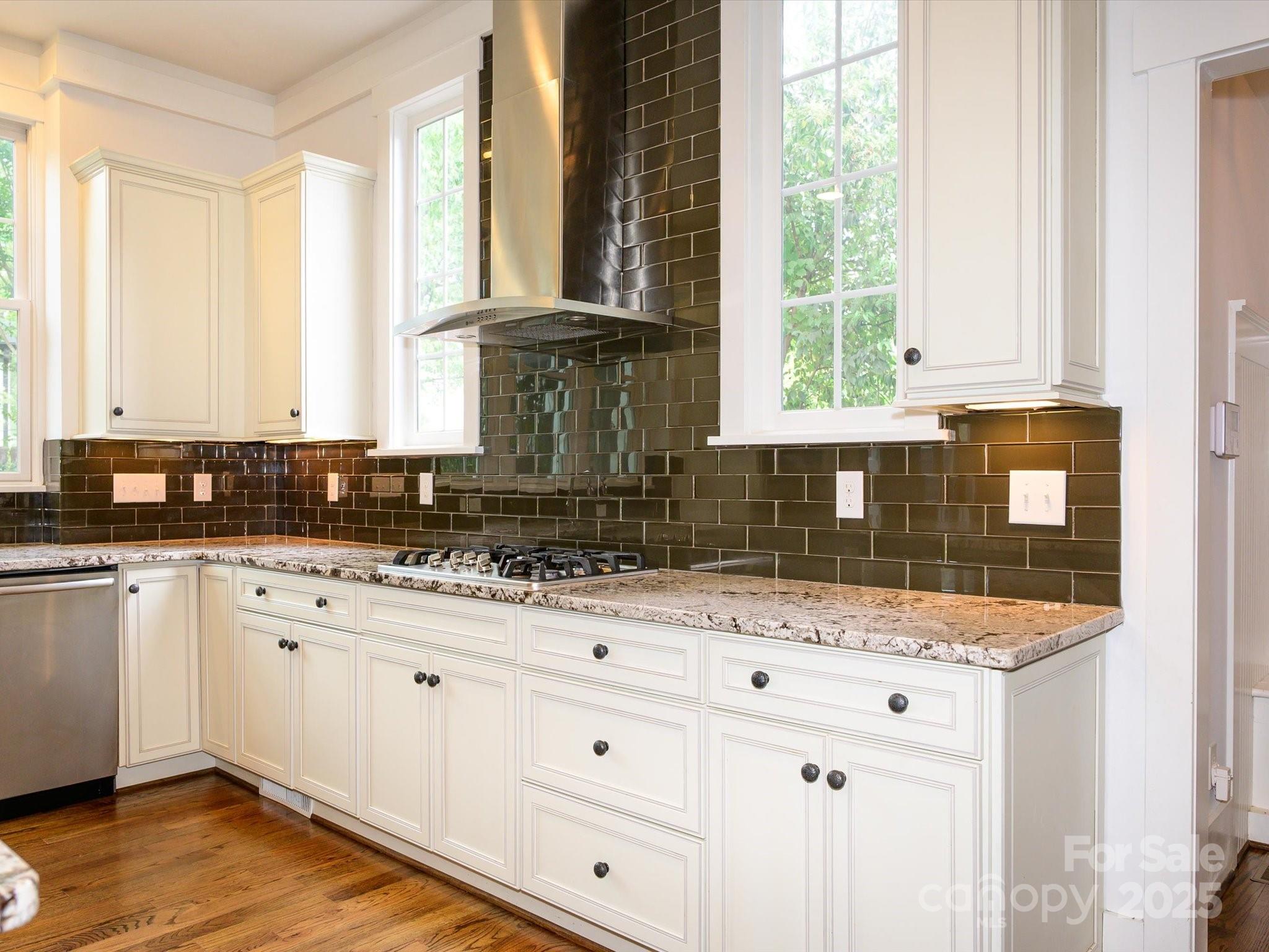 property viewer photo 18