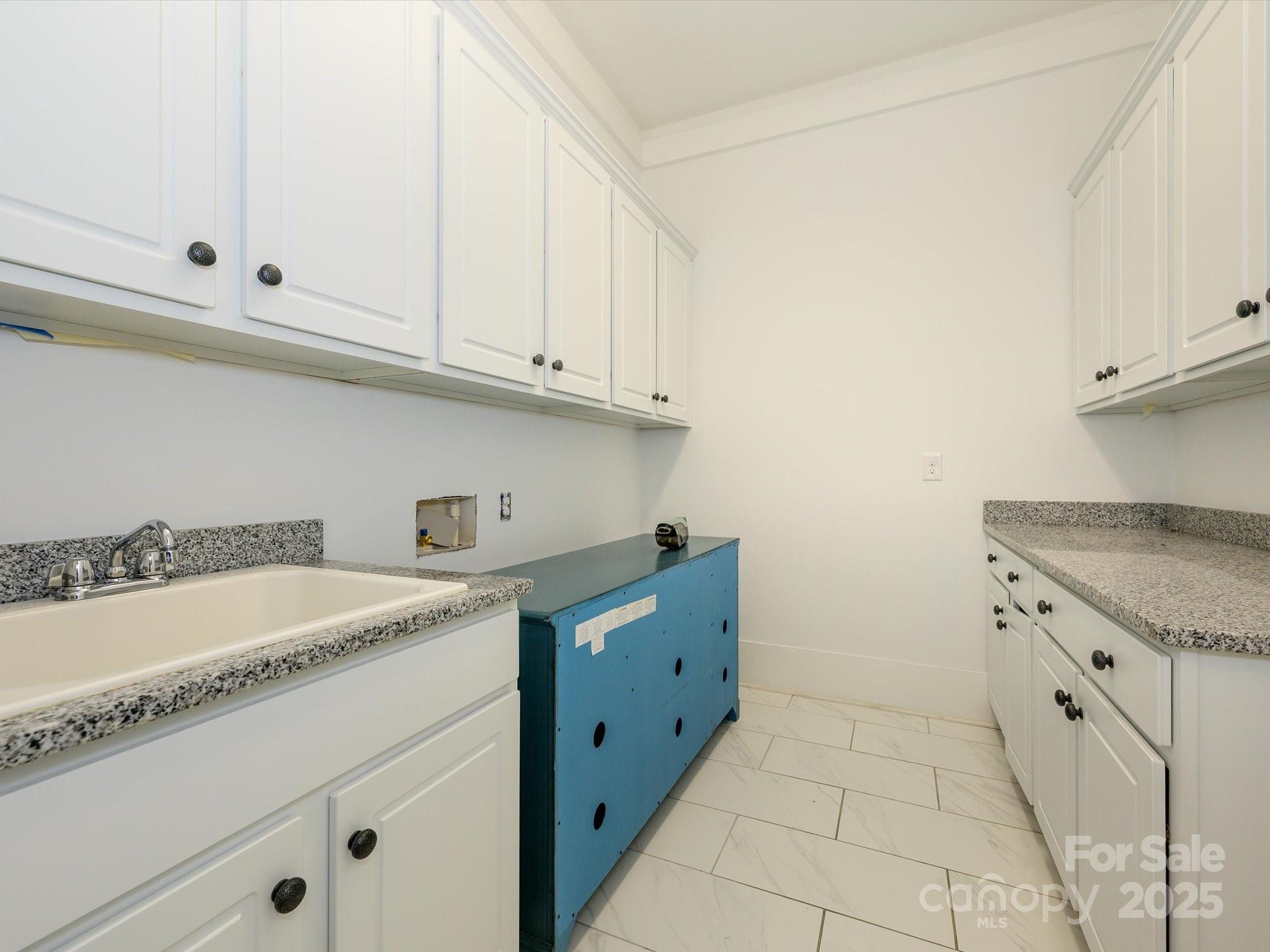 property viewer photo 20