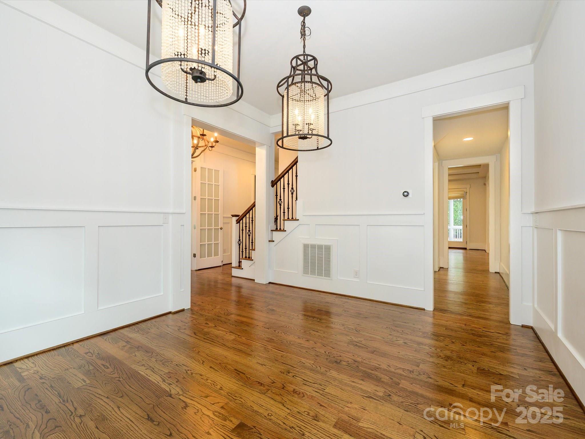 property viewer photo 9