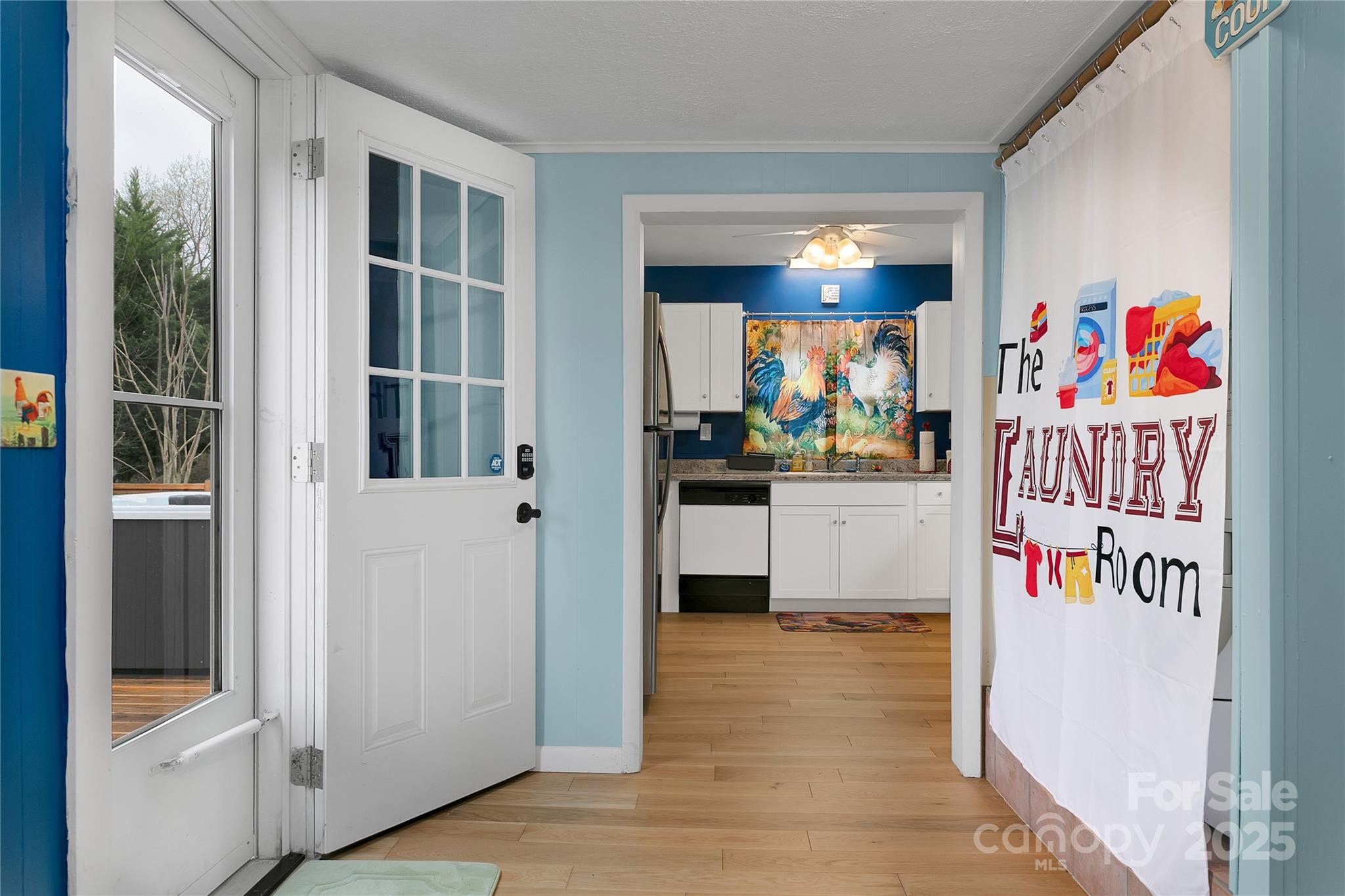 main property photo 13