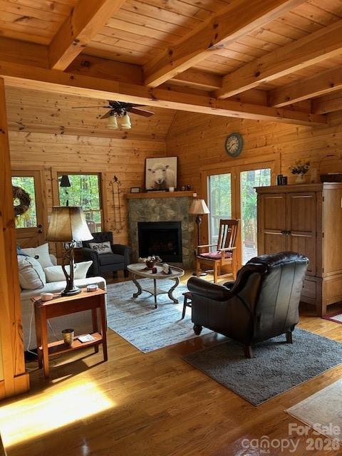 main property photo 14