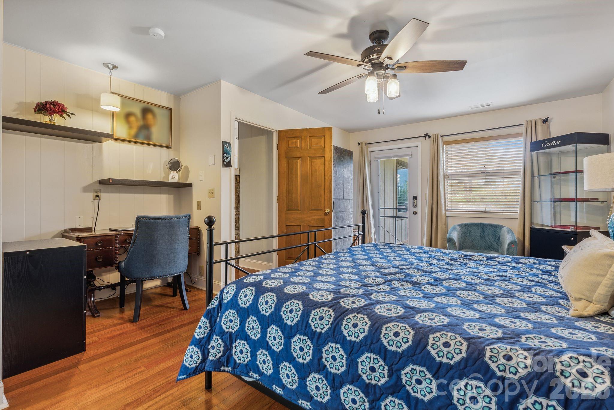 main property photo 17