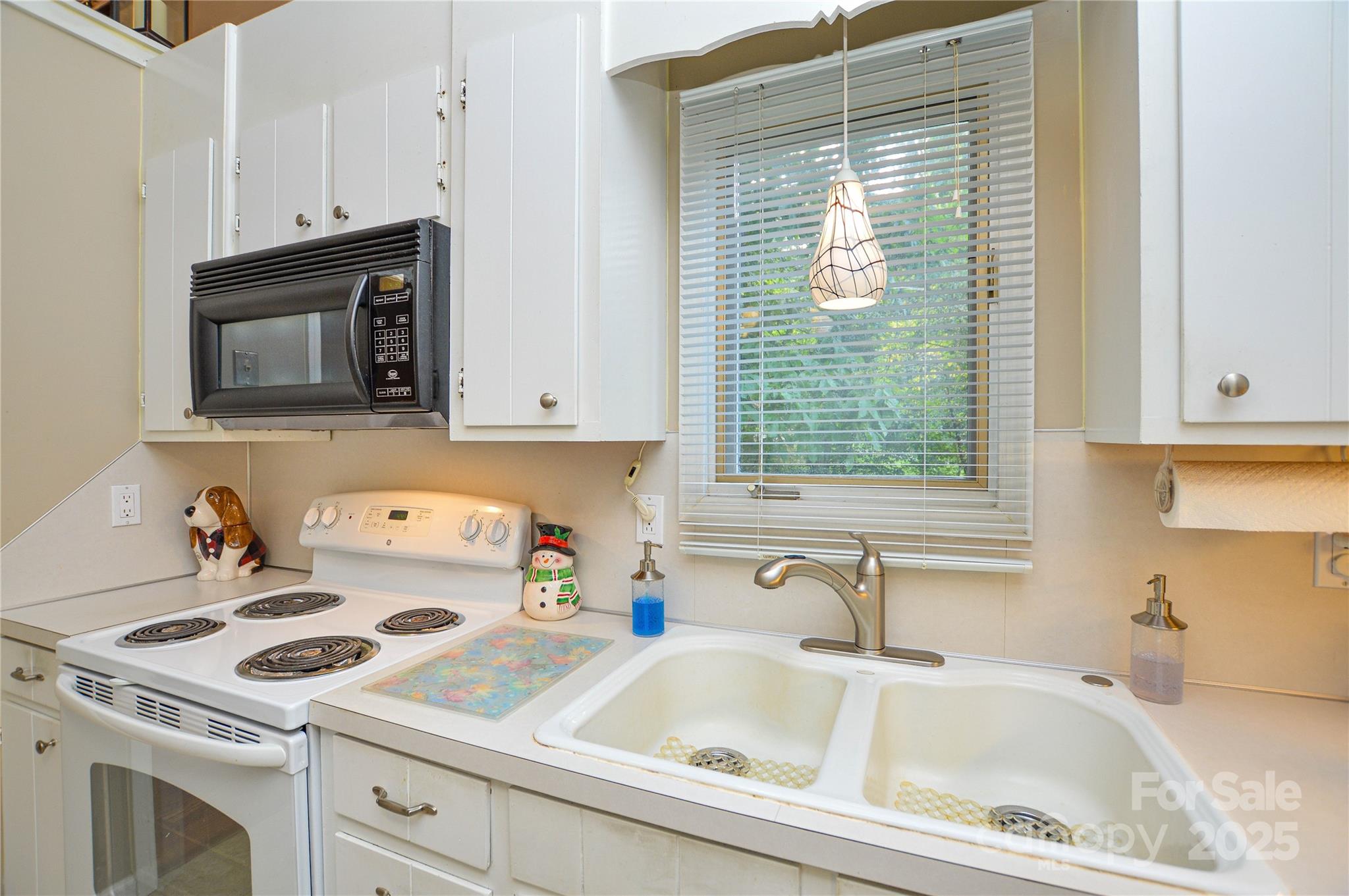 property viewer photo 12