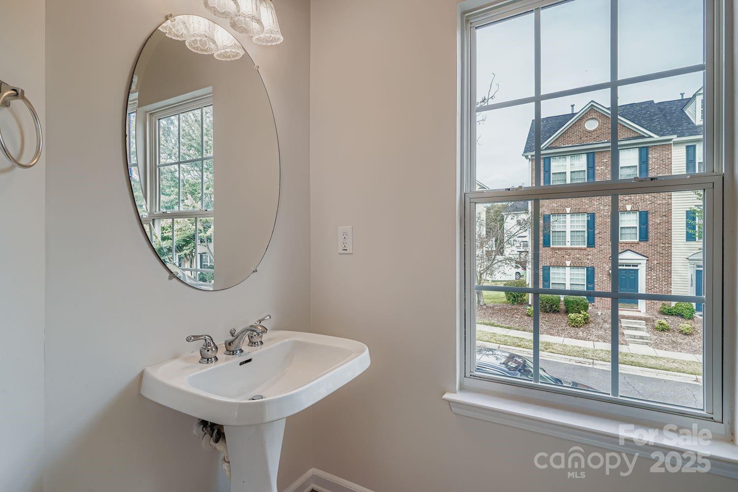 property viewer photo 11
