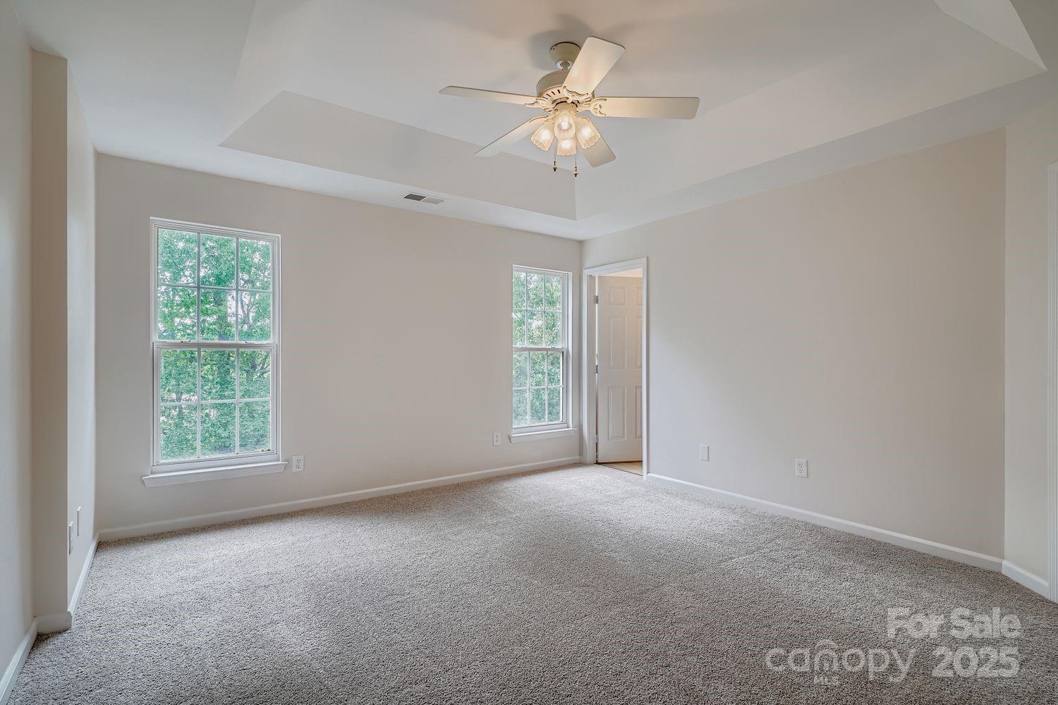 property viewer photo 16