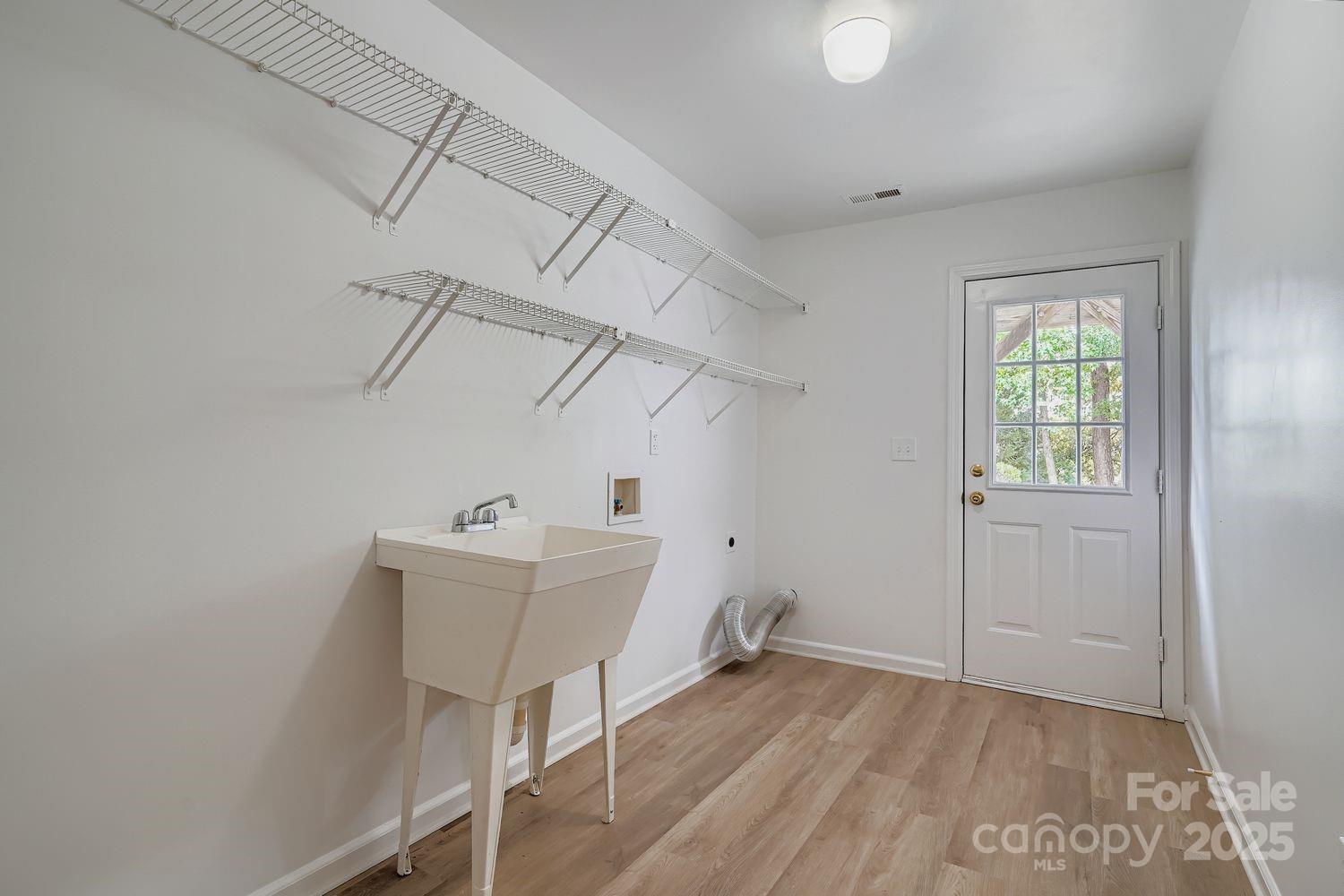 property viewer photo 22