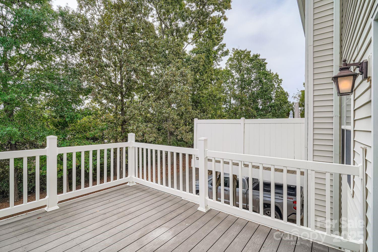 property viewer photo 24