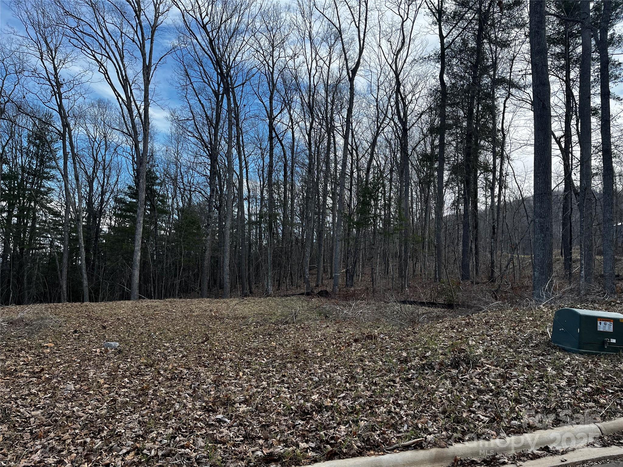 main property photo 8