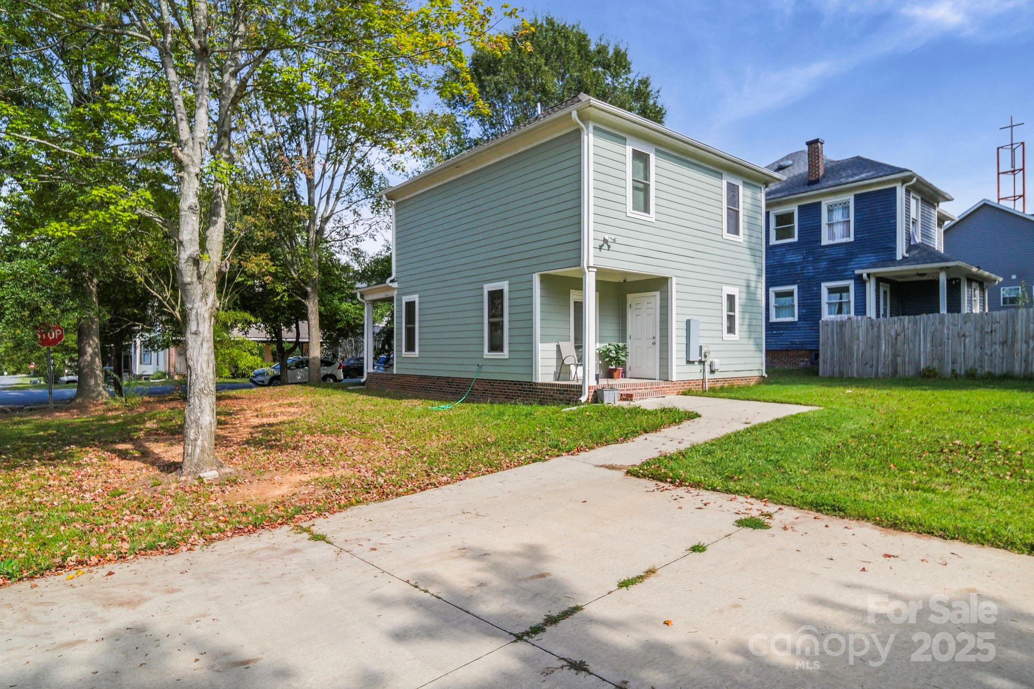 main property photo 30