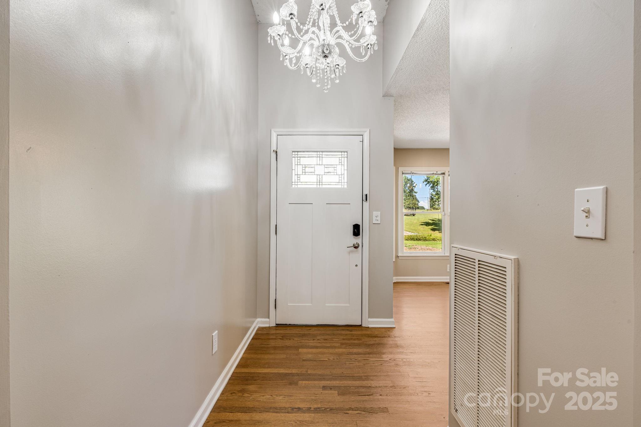 property viewer photo 2