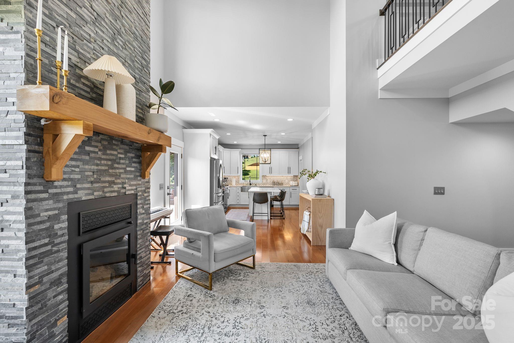 property viewer photo 10