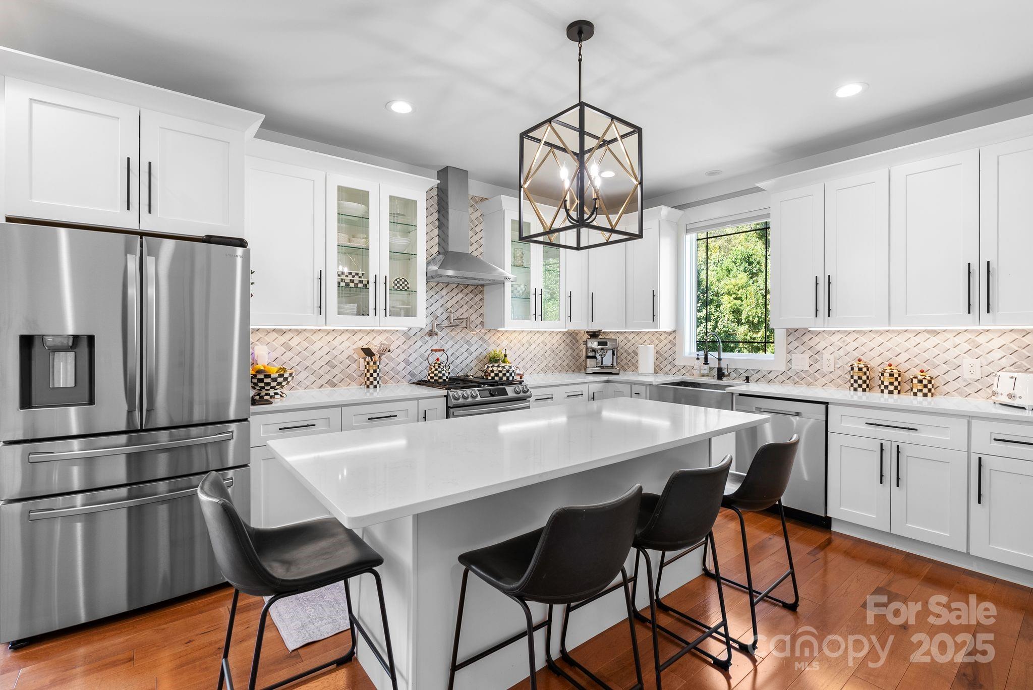 property viewer photo 12
