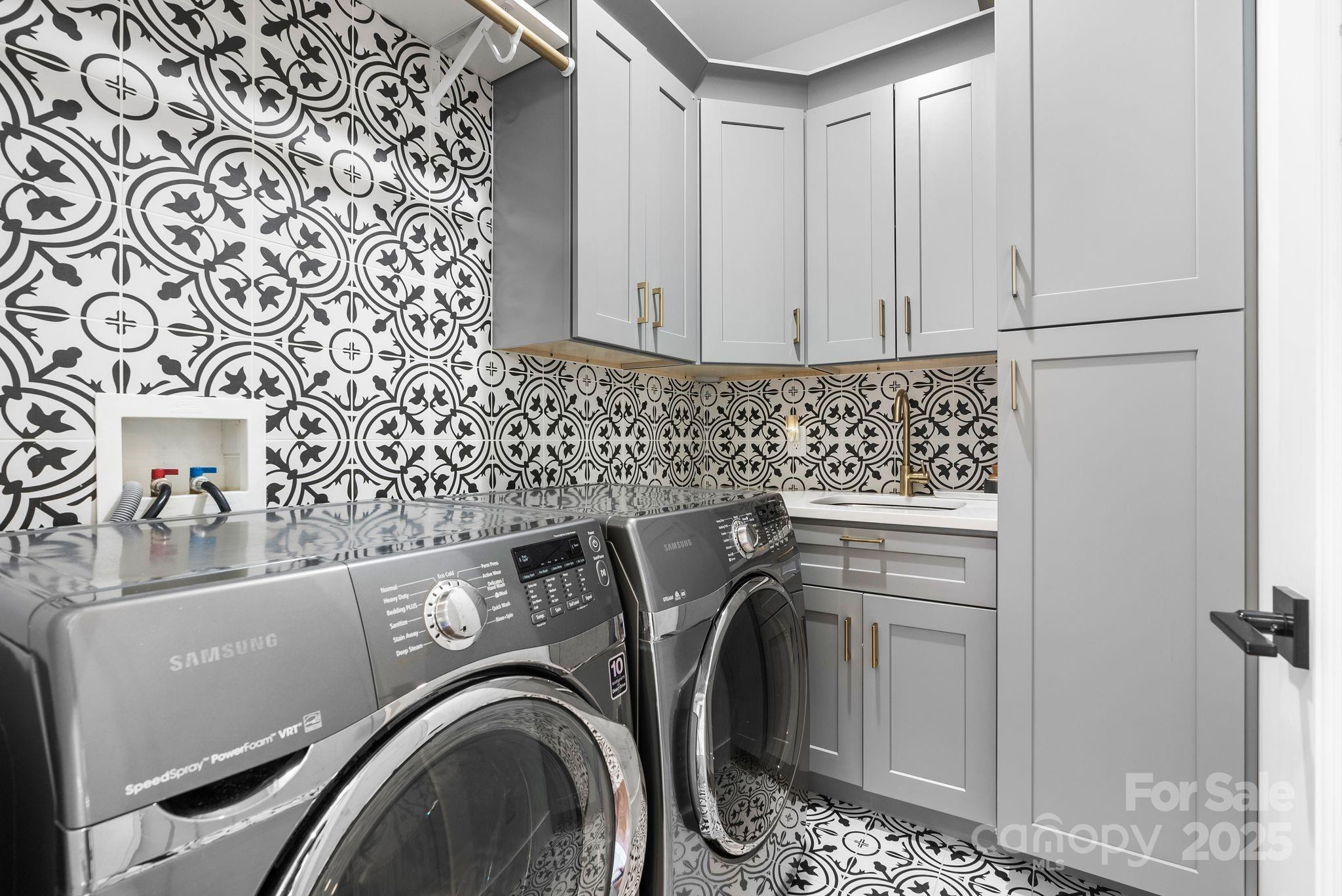 property viewer photo 15