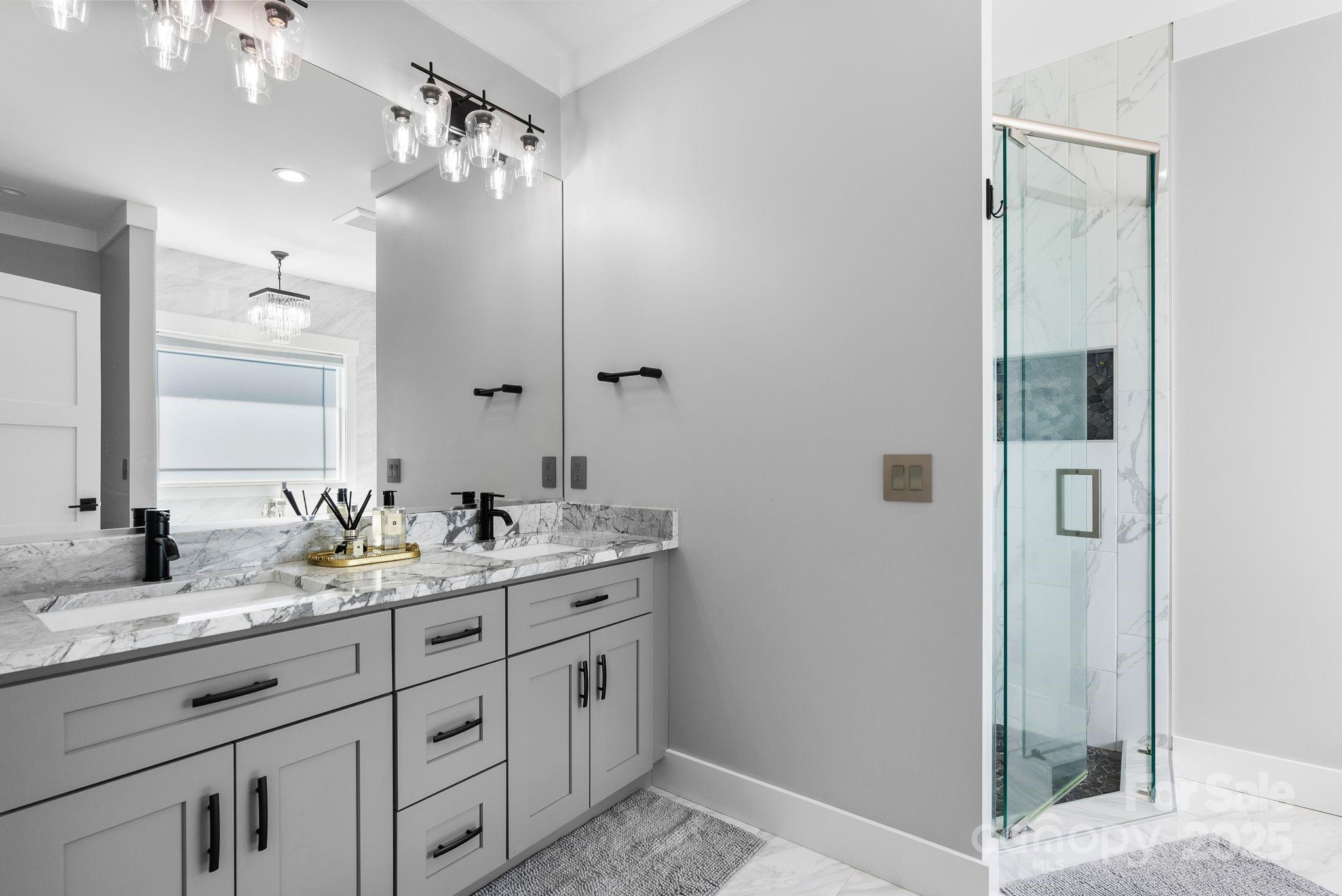 property viewer photo 20
