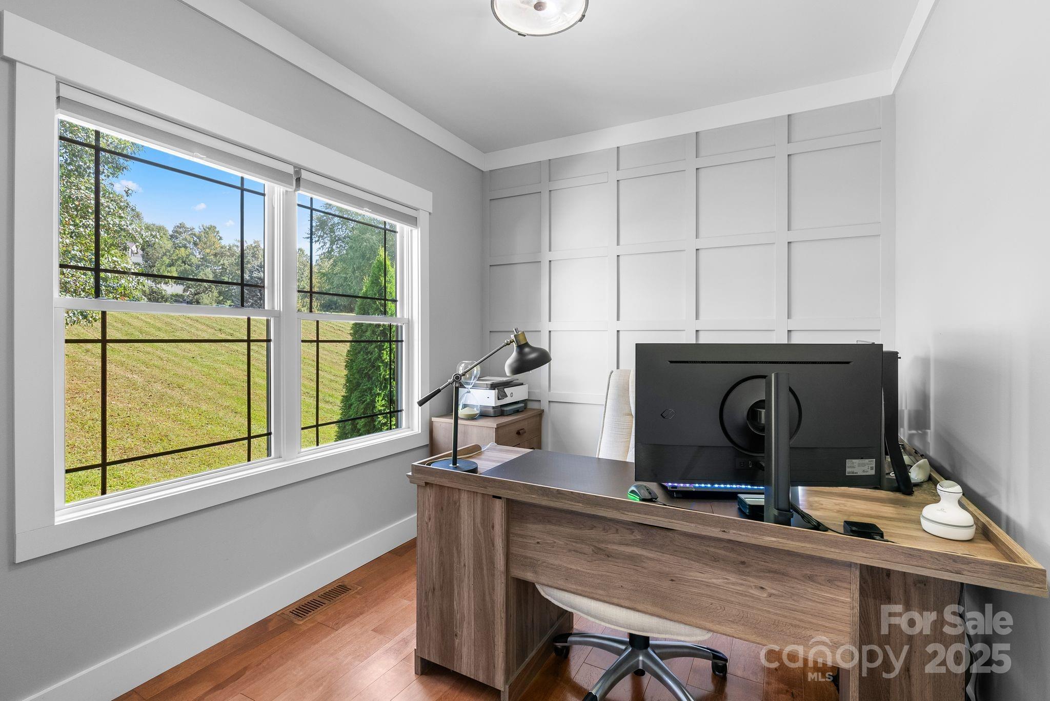 property viewer photo 23