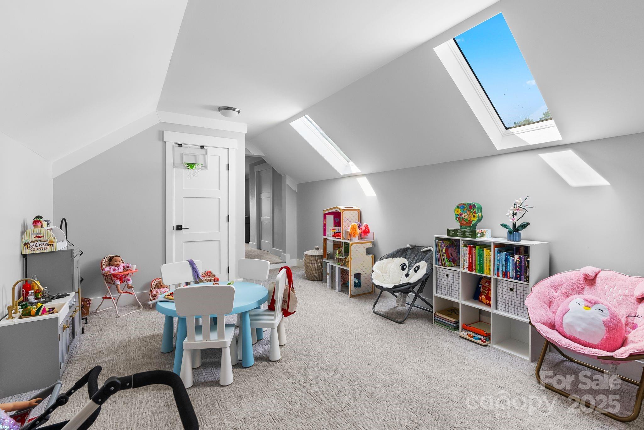 property viewer photo 27