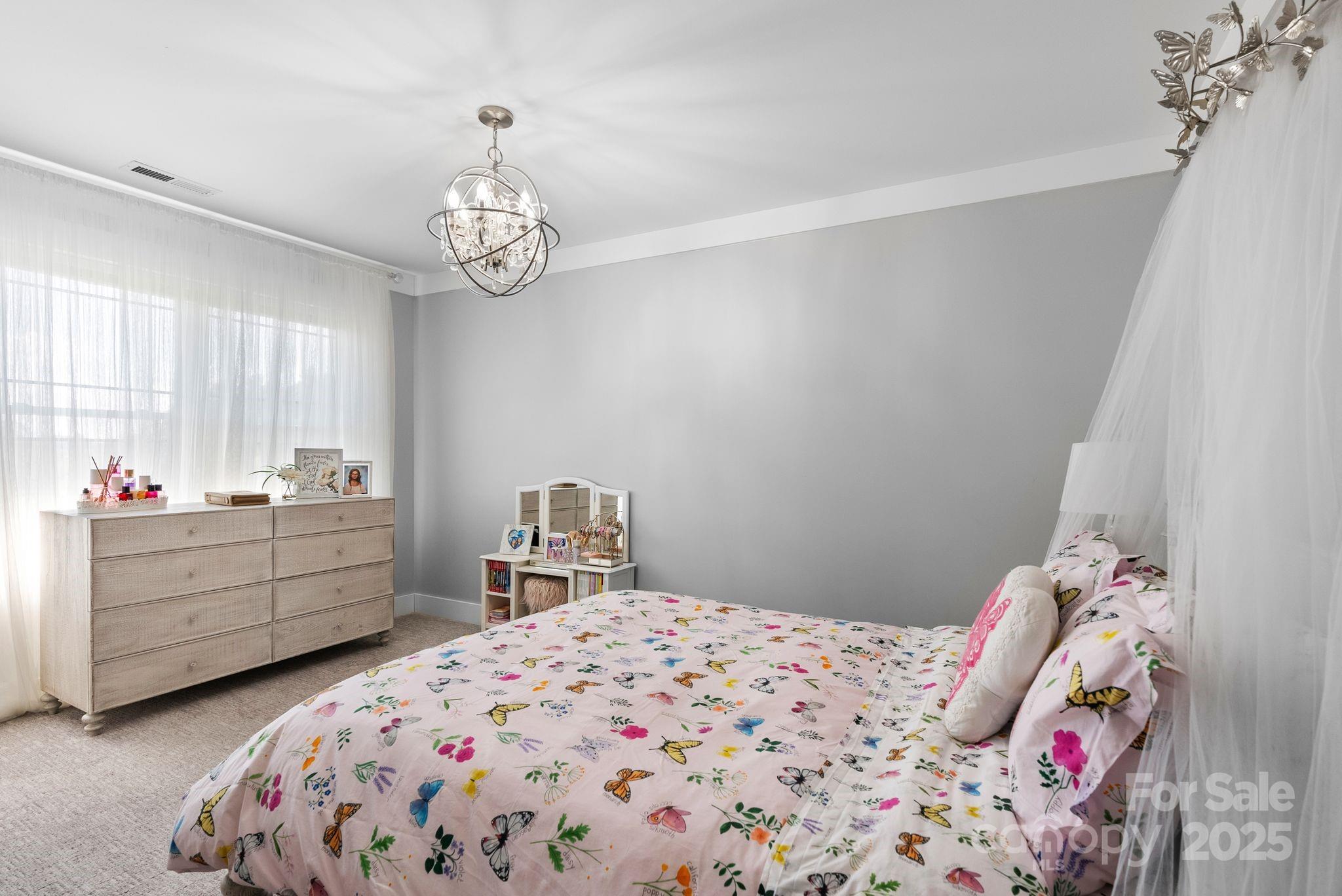property viewer photo 32