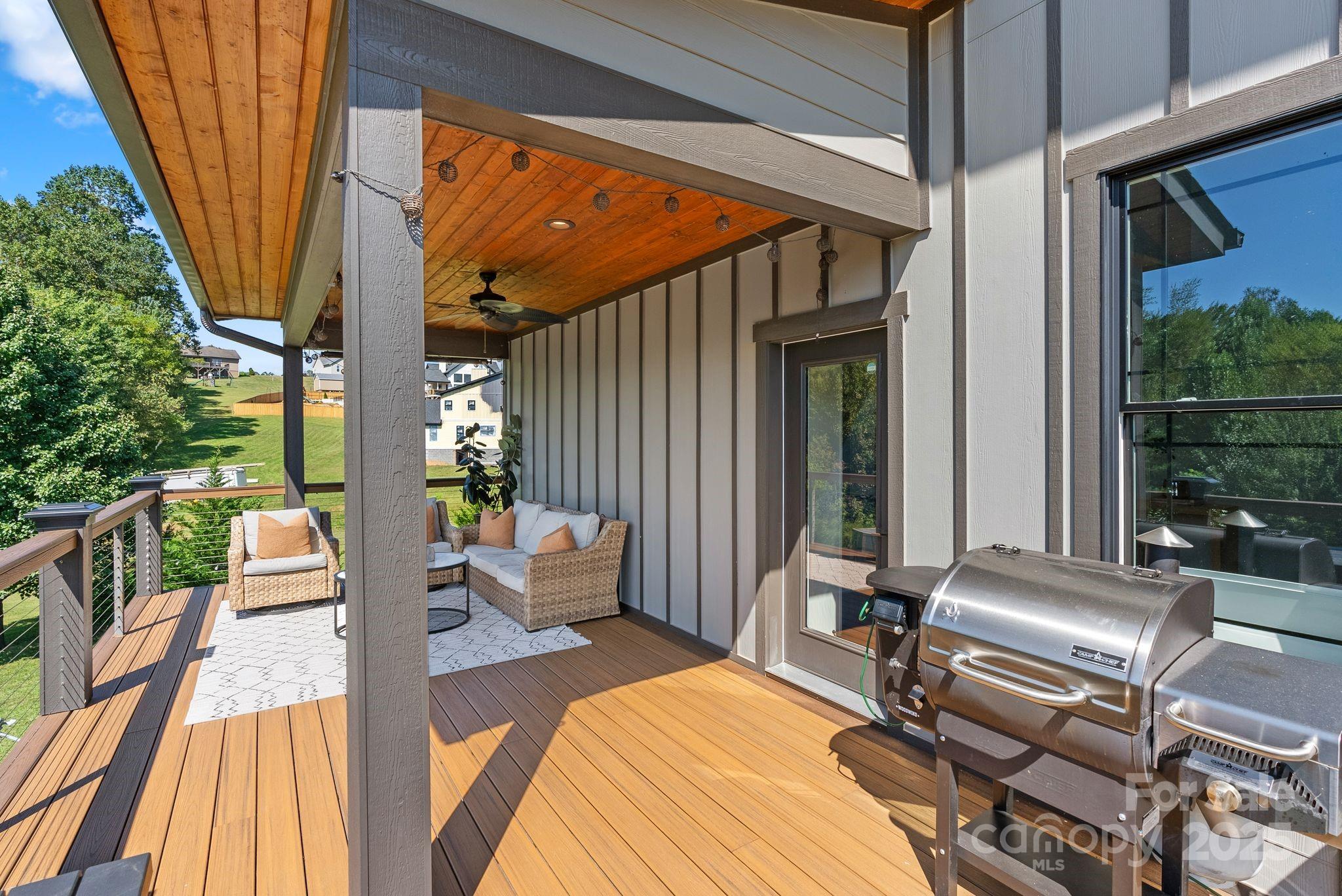 property viewer photo 36