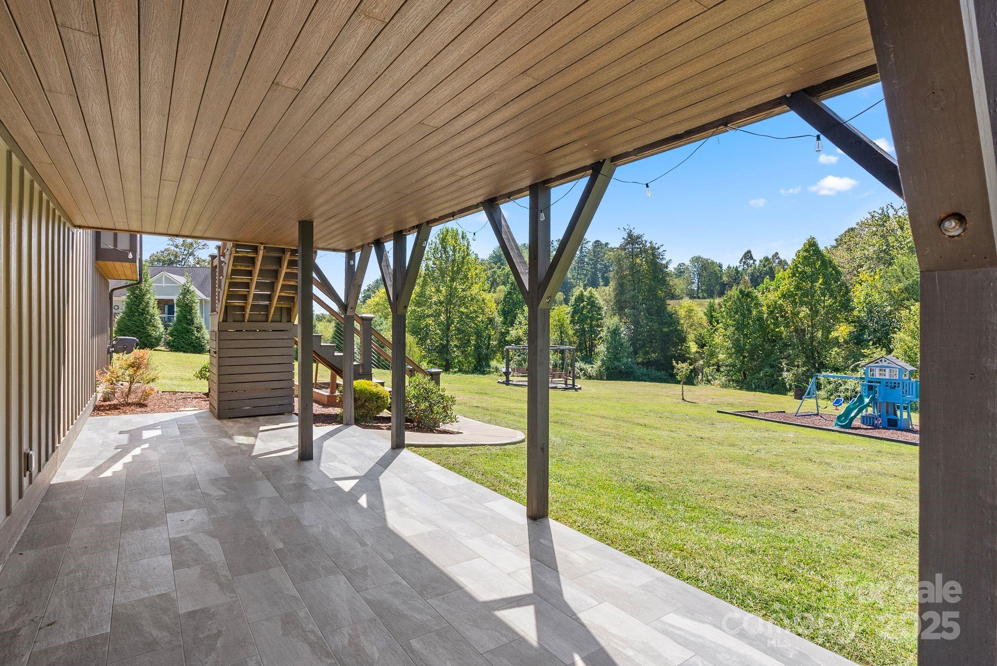 property viewer photo 37