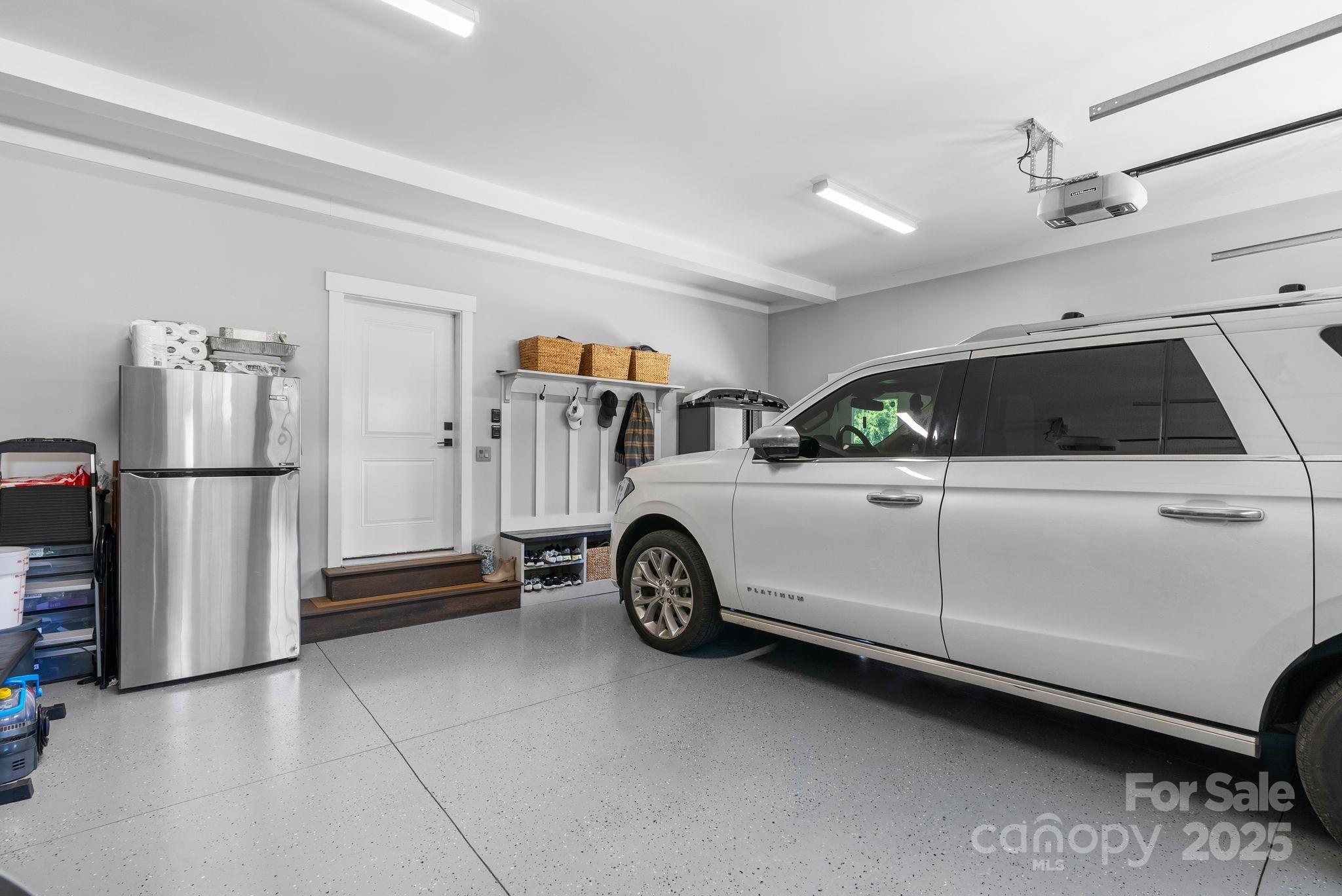 property viewer photo 43