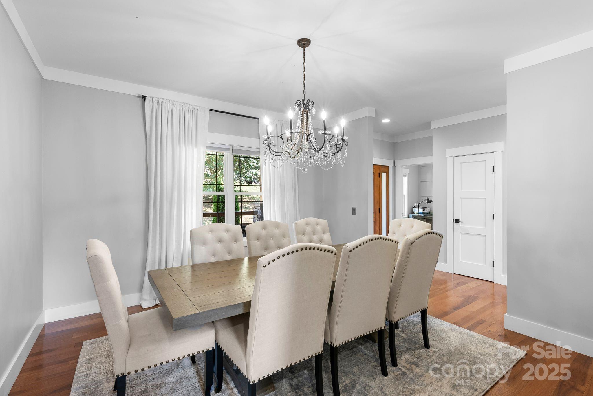 property viewer photo 6