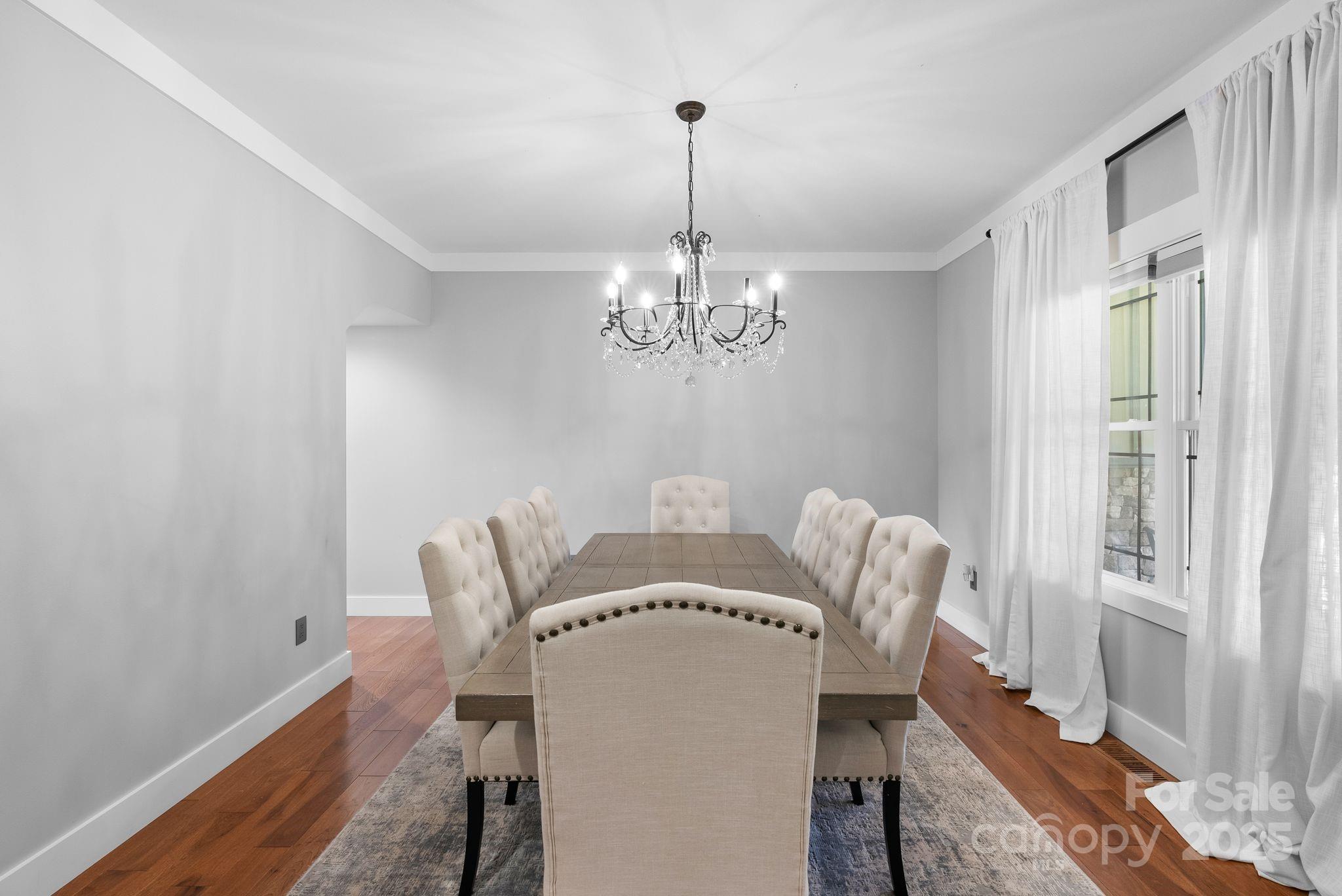 property viewer photo 7