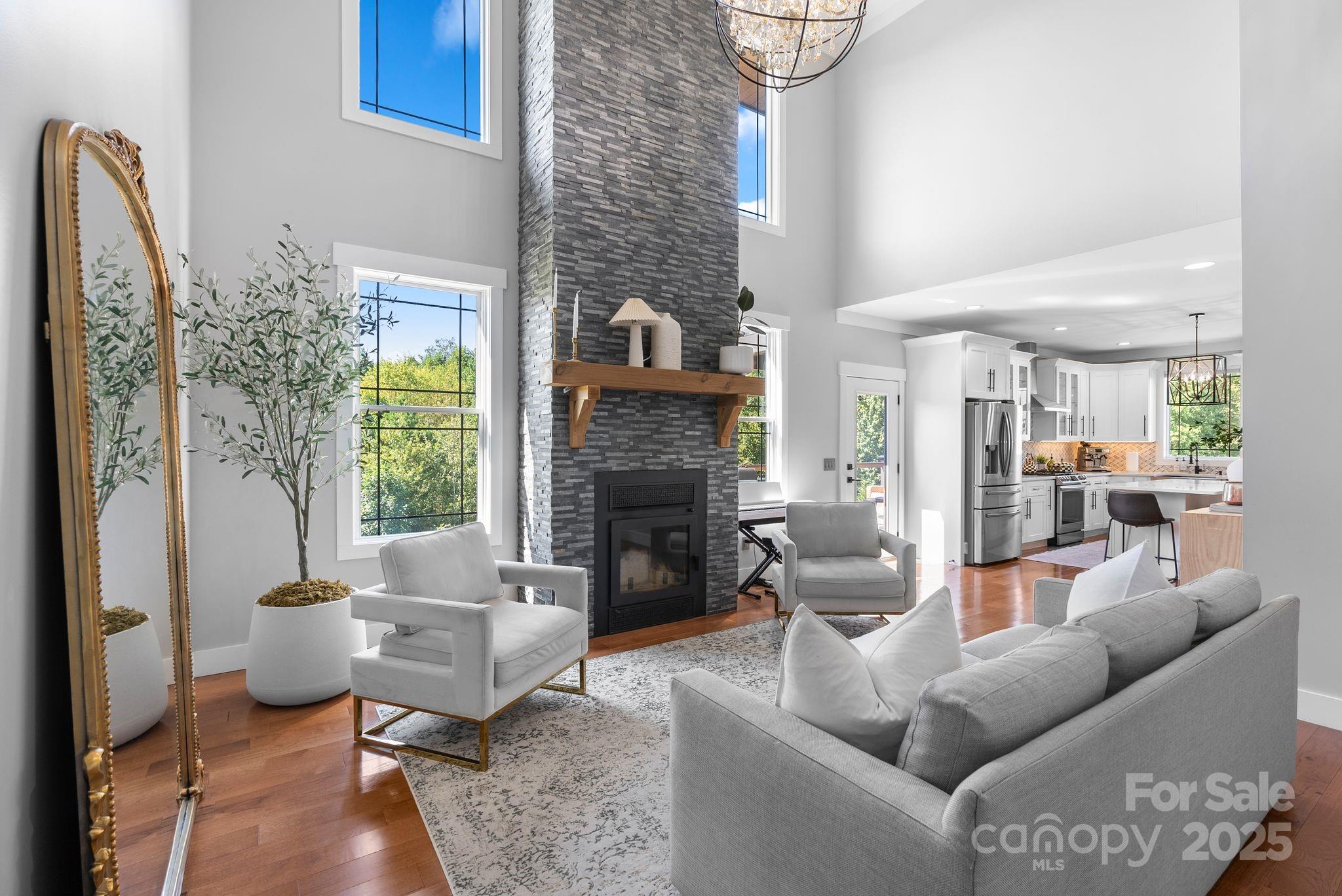 property viewer photo 9