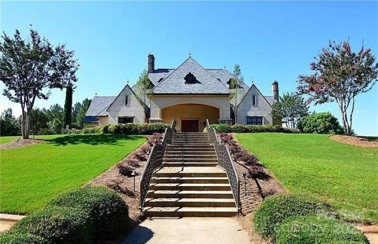 main property photo 11