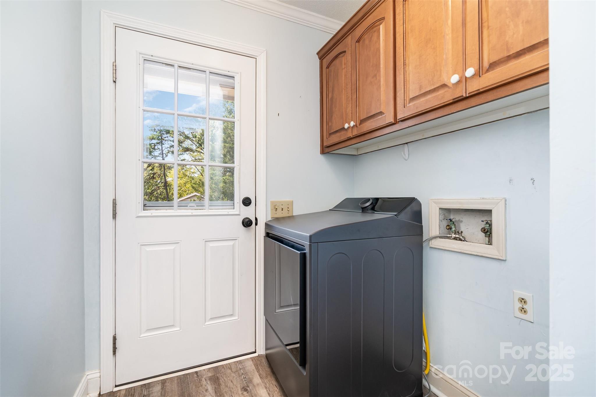 property viewer photo 19