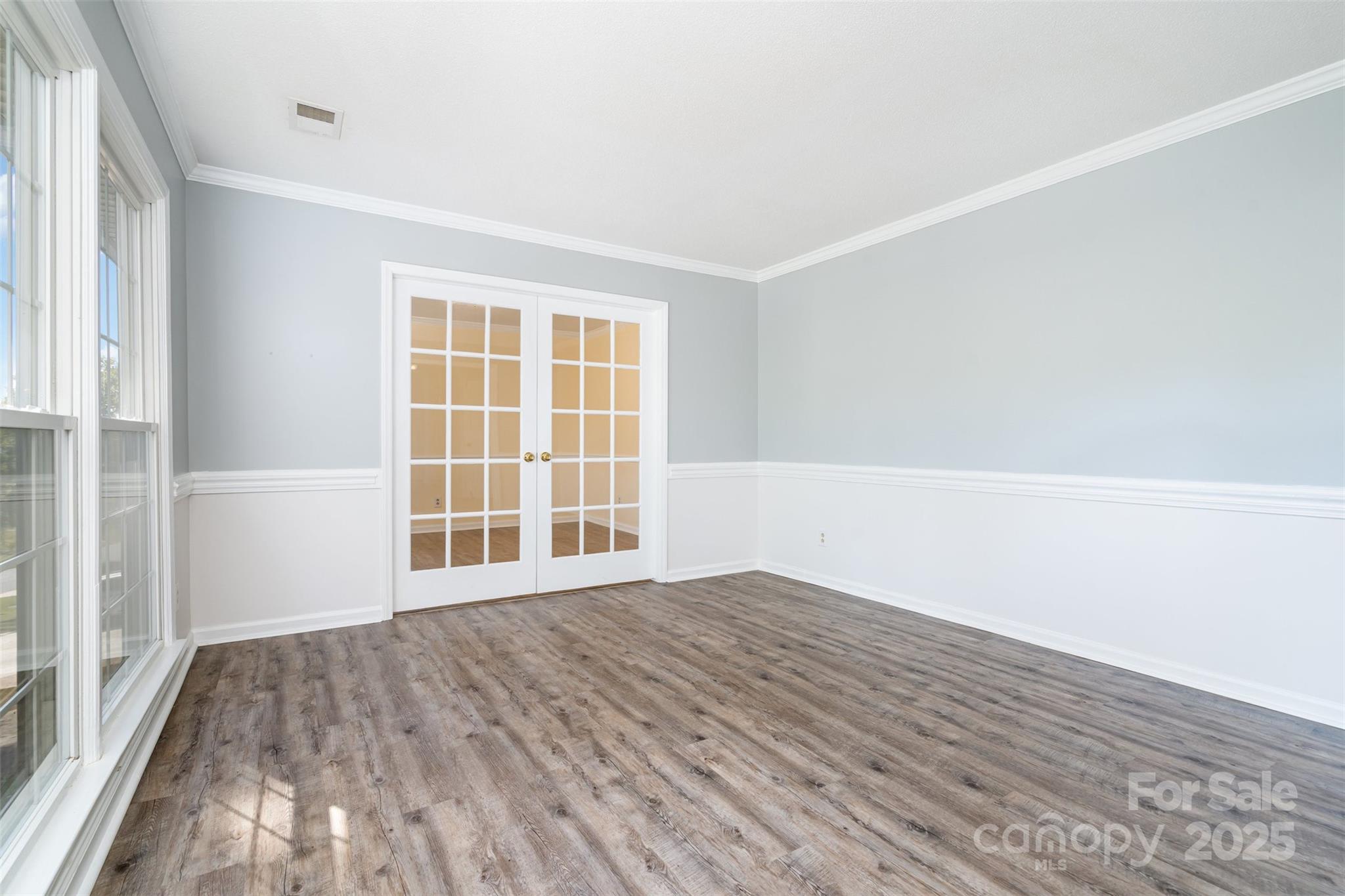 property viewer photo 7