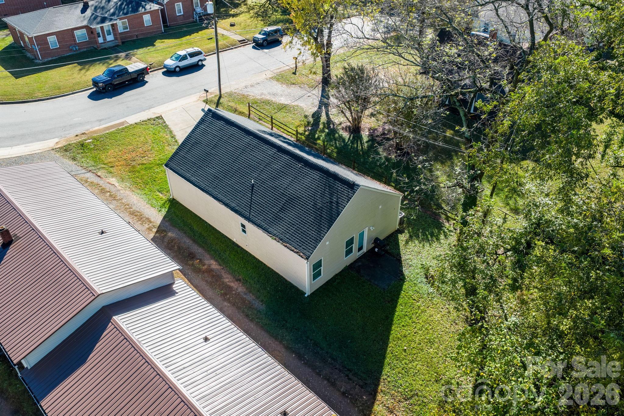 main property photo 22