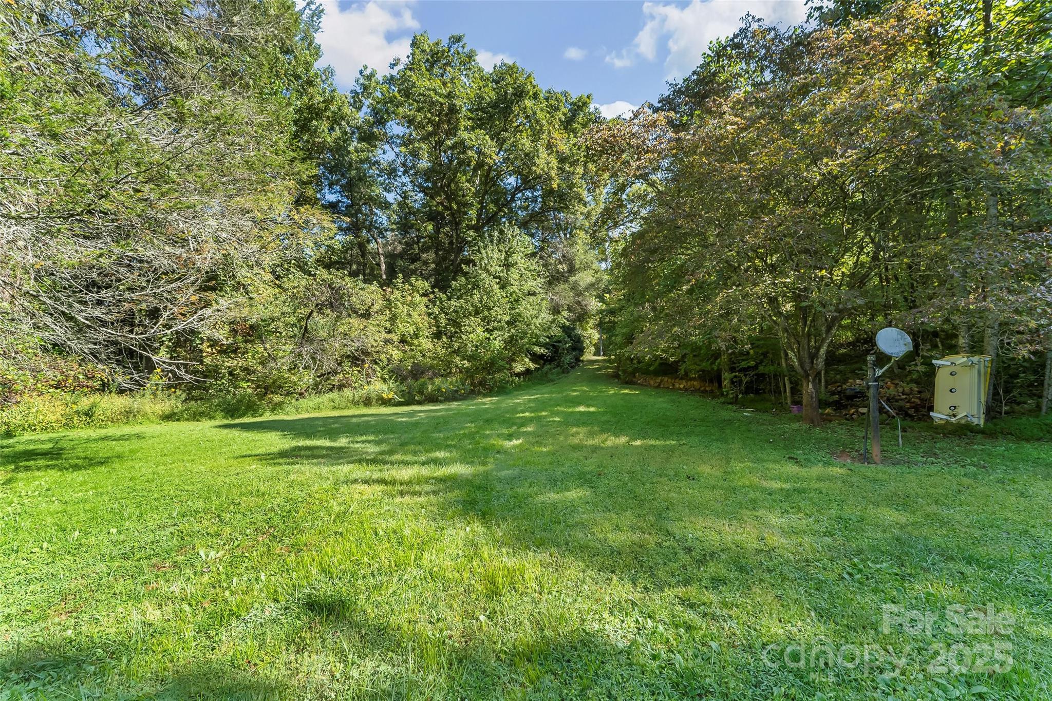 main property photo 10