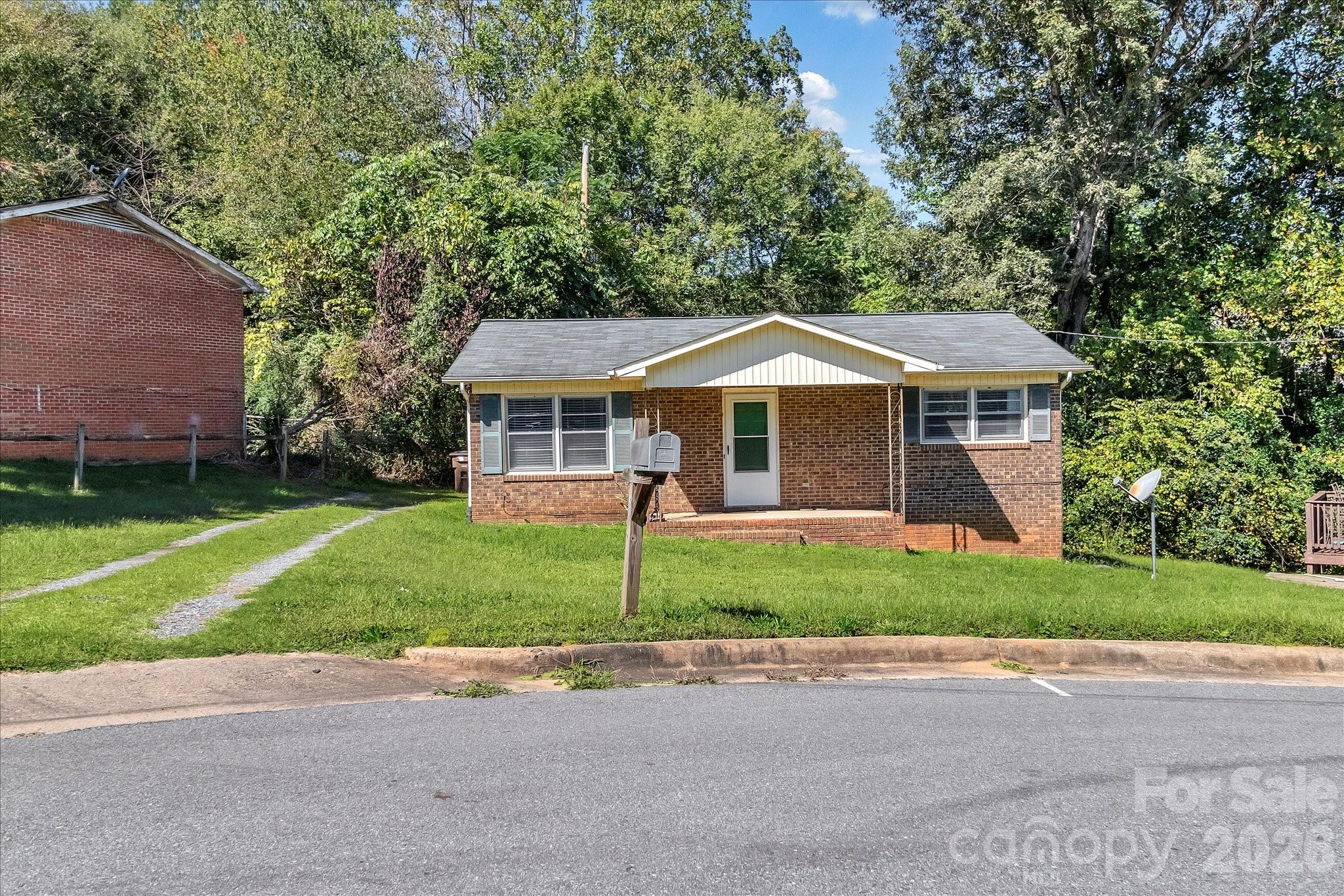 main property photo 3