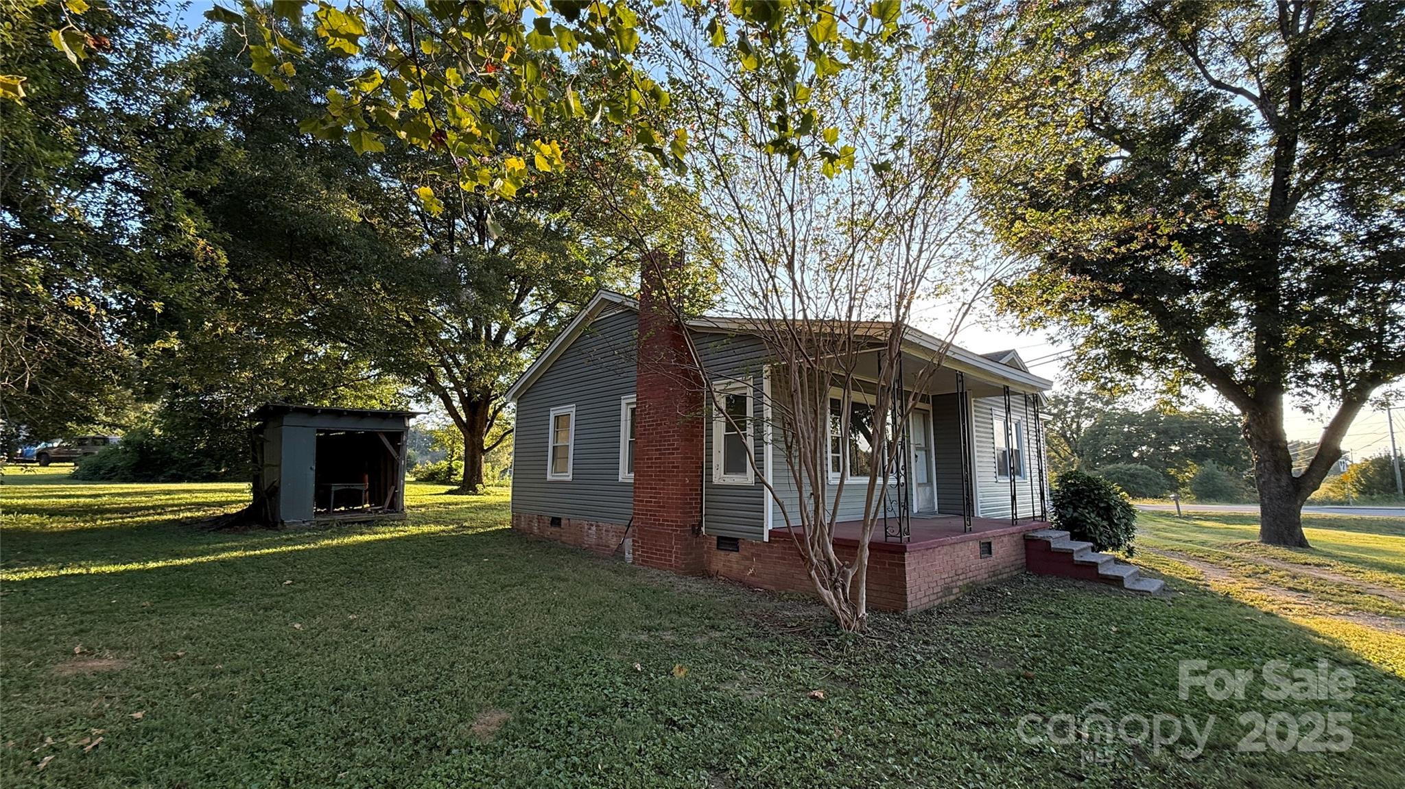 main property photo 3