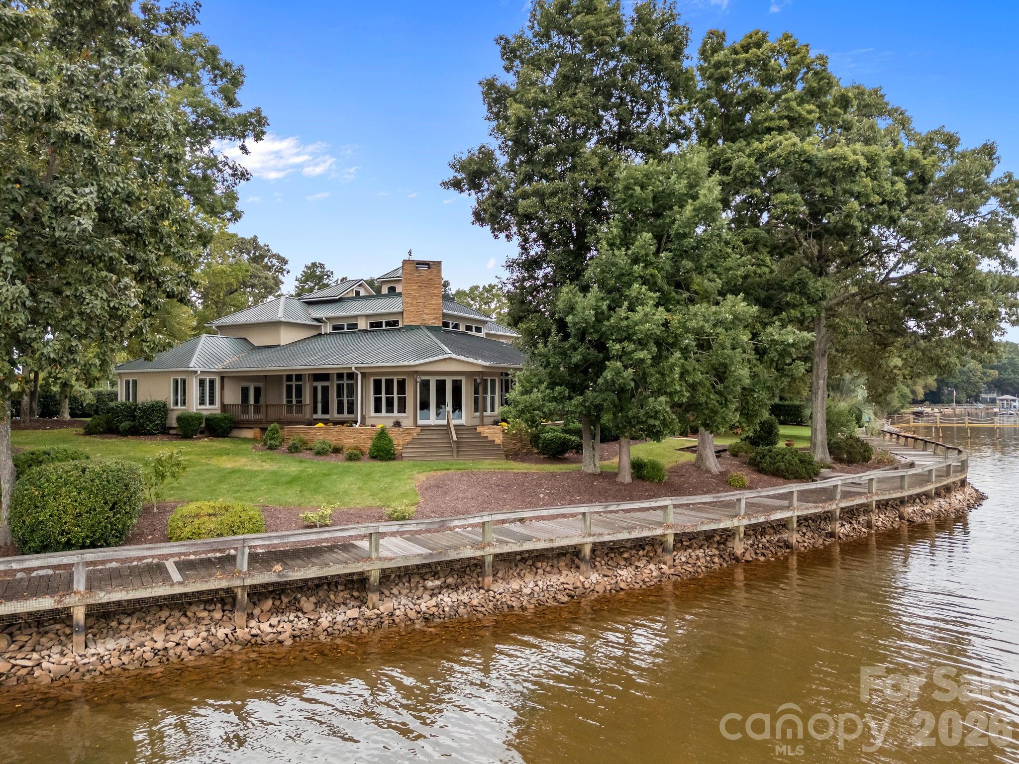 main property photo 27