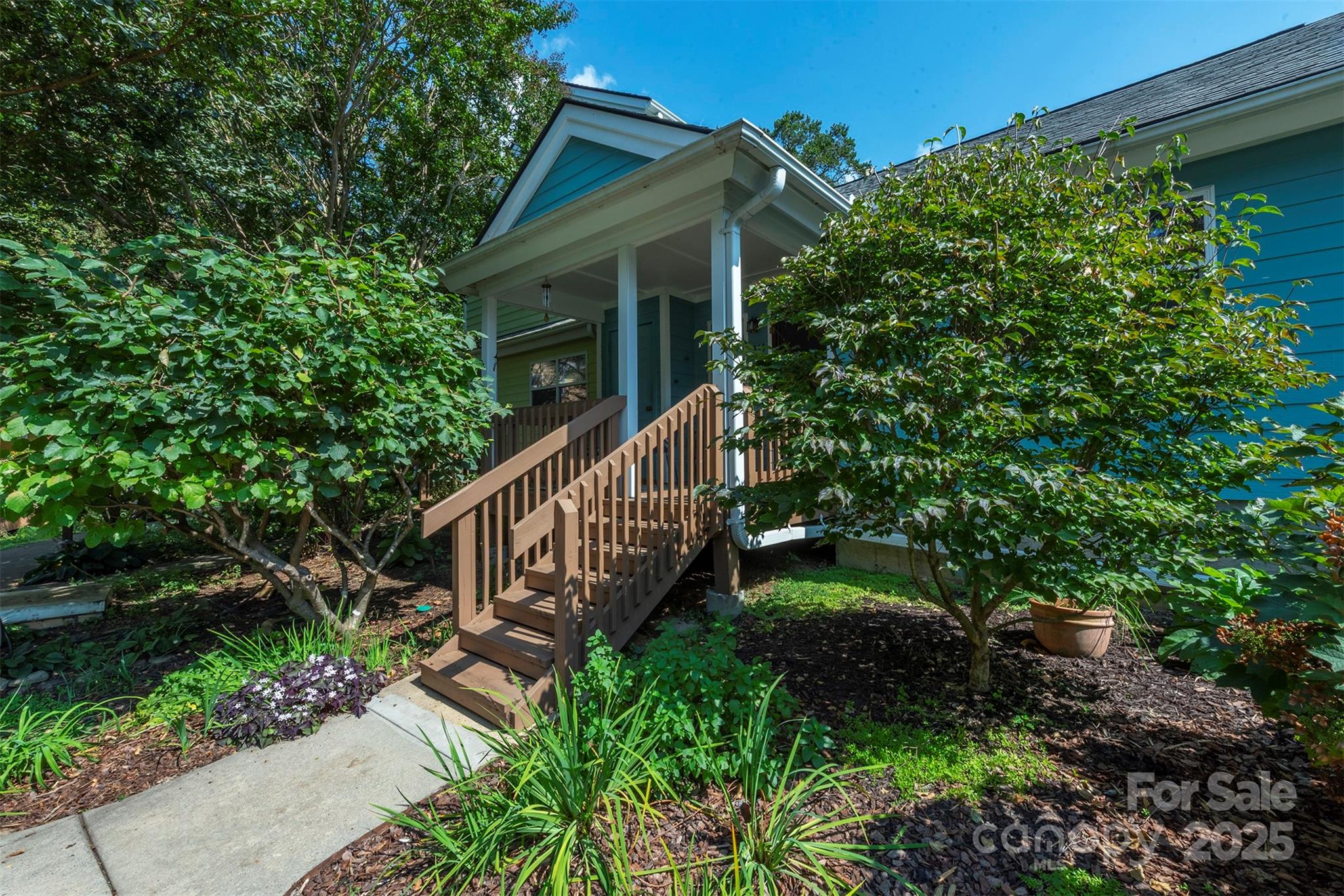 property viewer photo 1