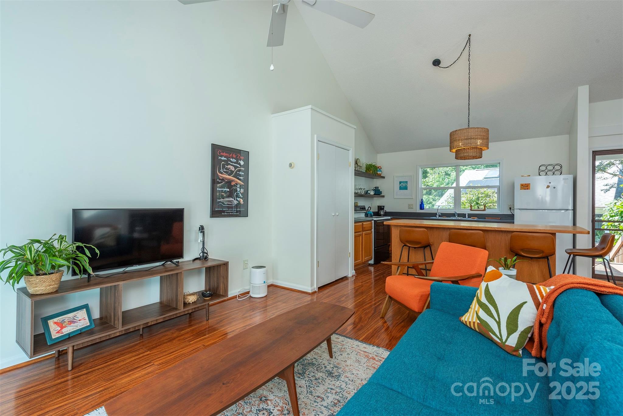 property viewer photo 13