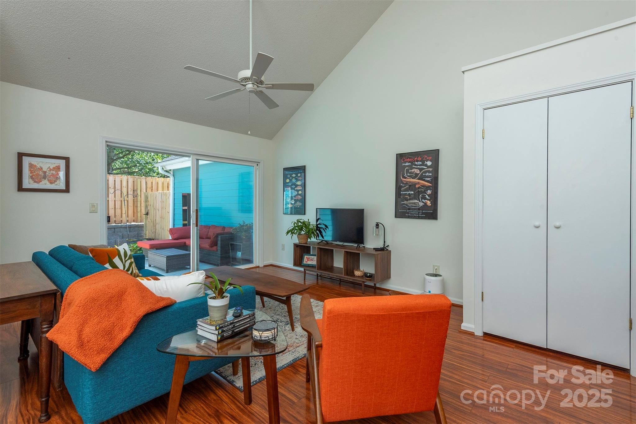 property viewer photo 14